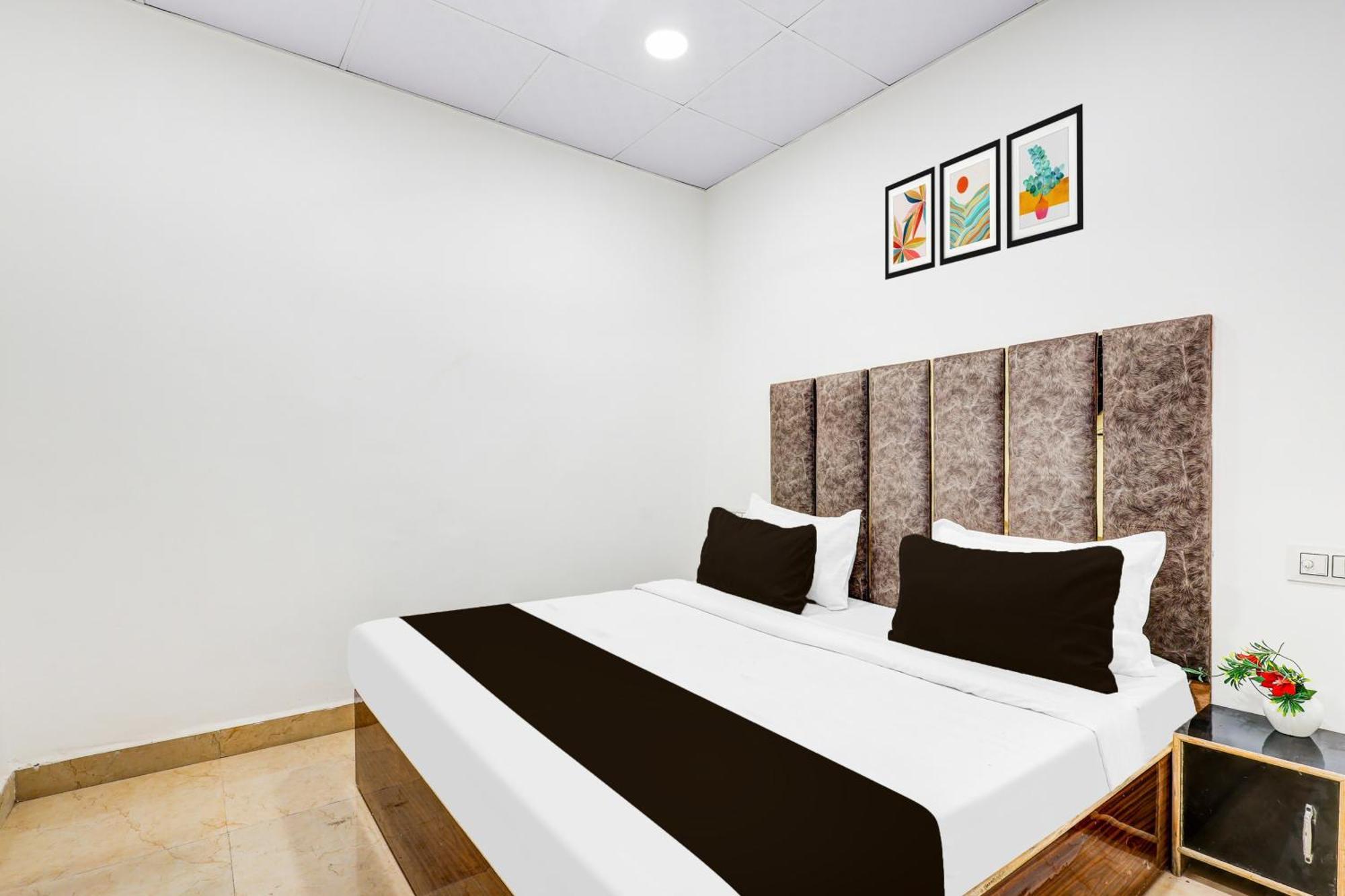 O Tulip Sarover 3* New Delhi