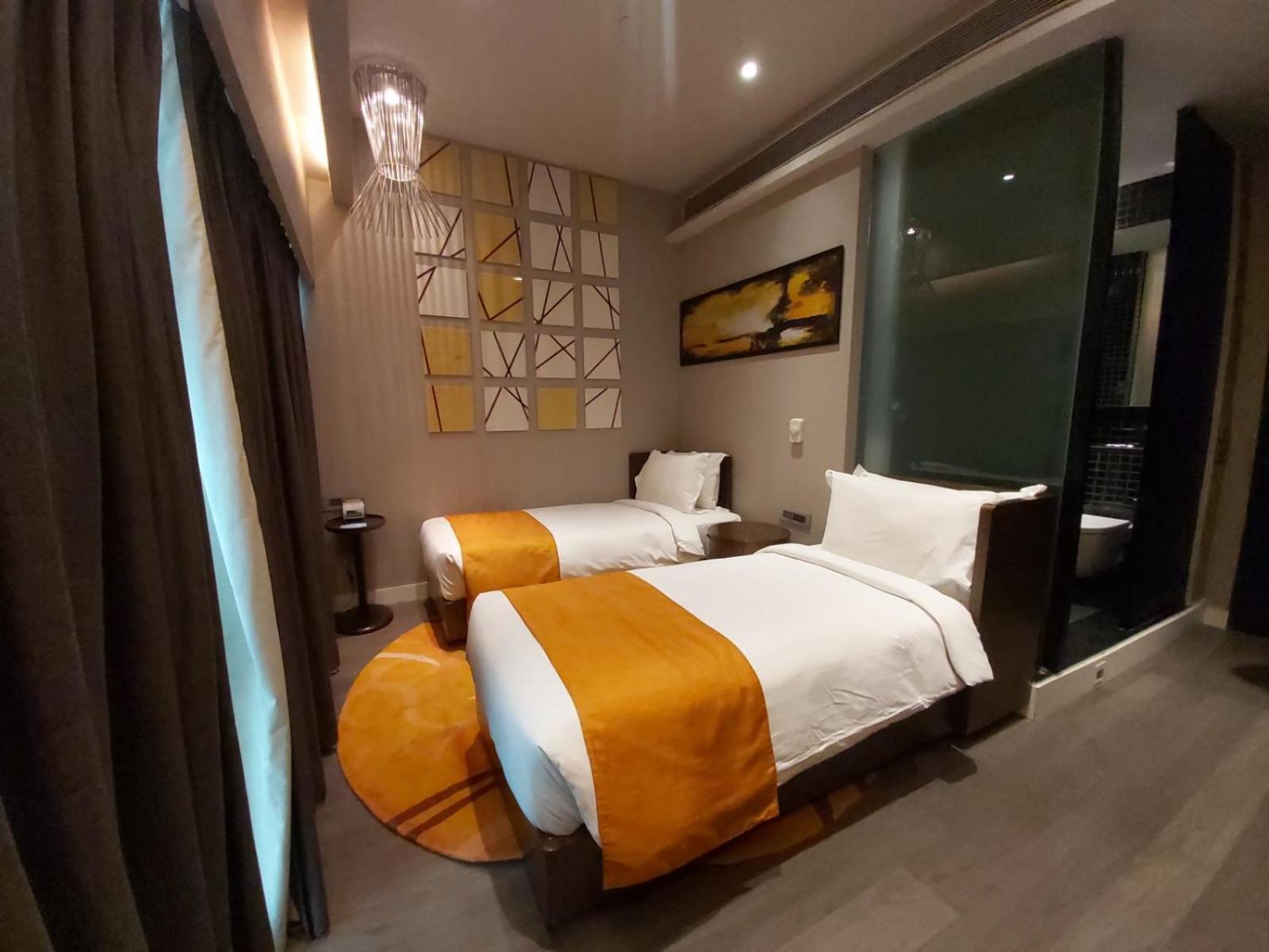 Plaza Cozy Hotel 4*