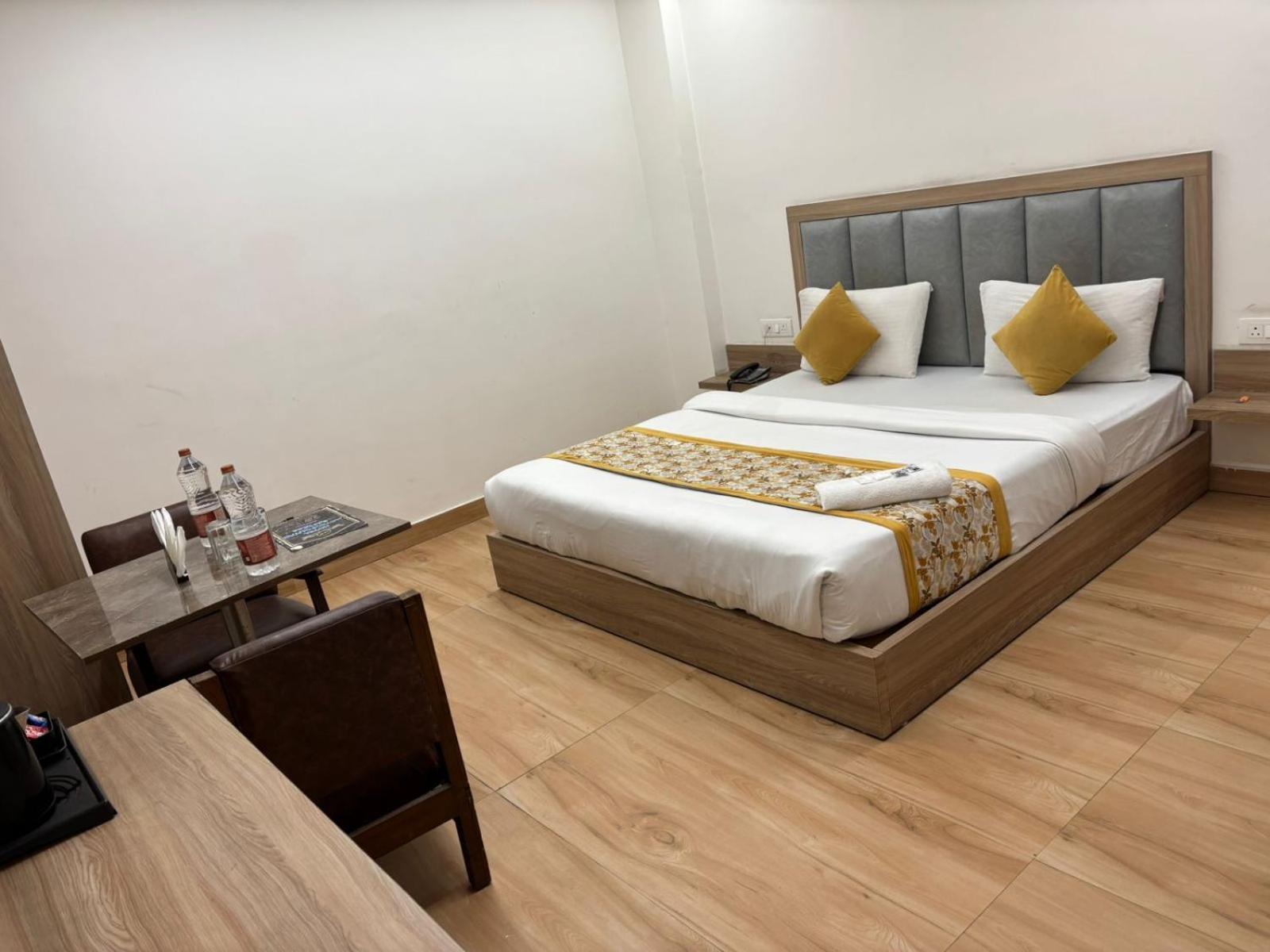 Hotel The Swati Palace New Igi Airport