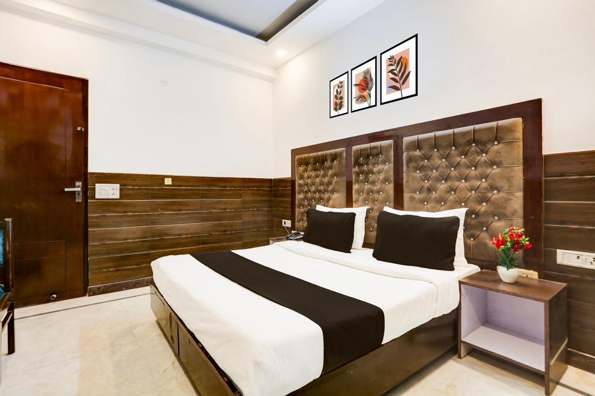 Collection O Mahipalpur Near Airport Formerly Jindal Palace Hotel