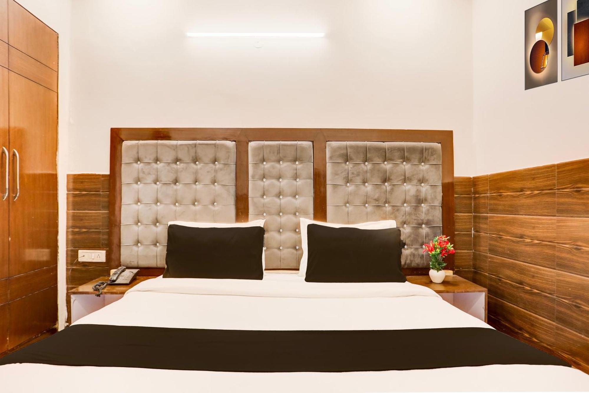 Super Collection O Mahipalpur Near Airport Formerly Jindal Palace