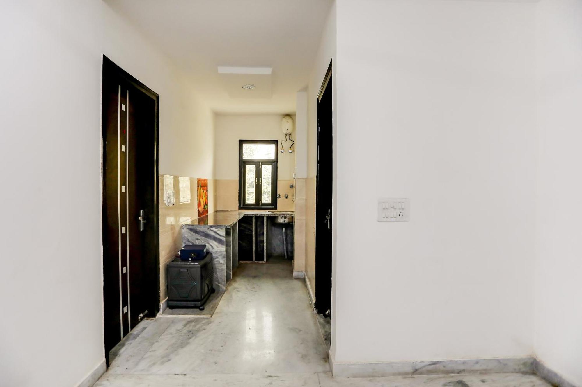 Hotel O Anshun Residency Near Mk Cinemas Rohini