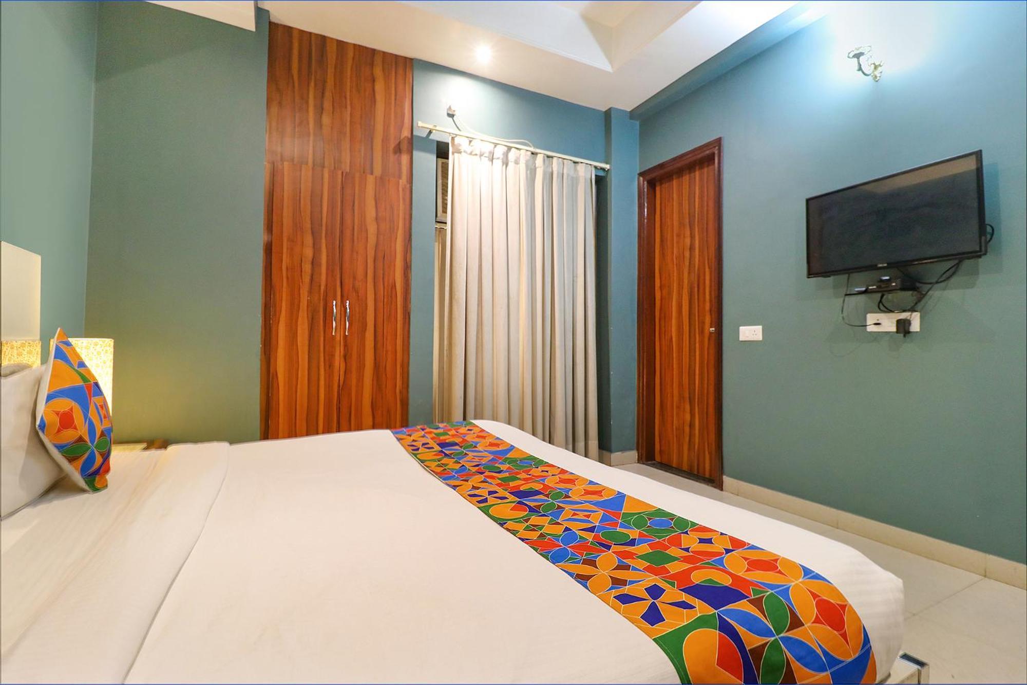 Hotel Fabhotel Church House Rohini