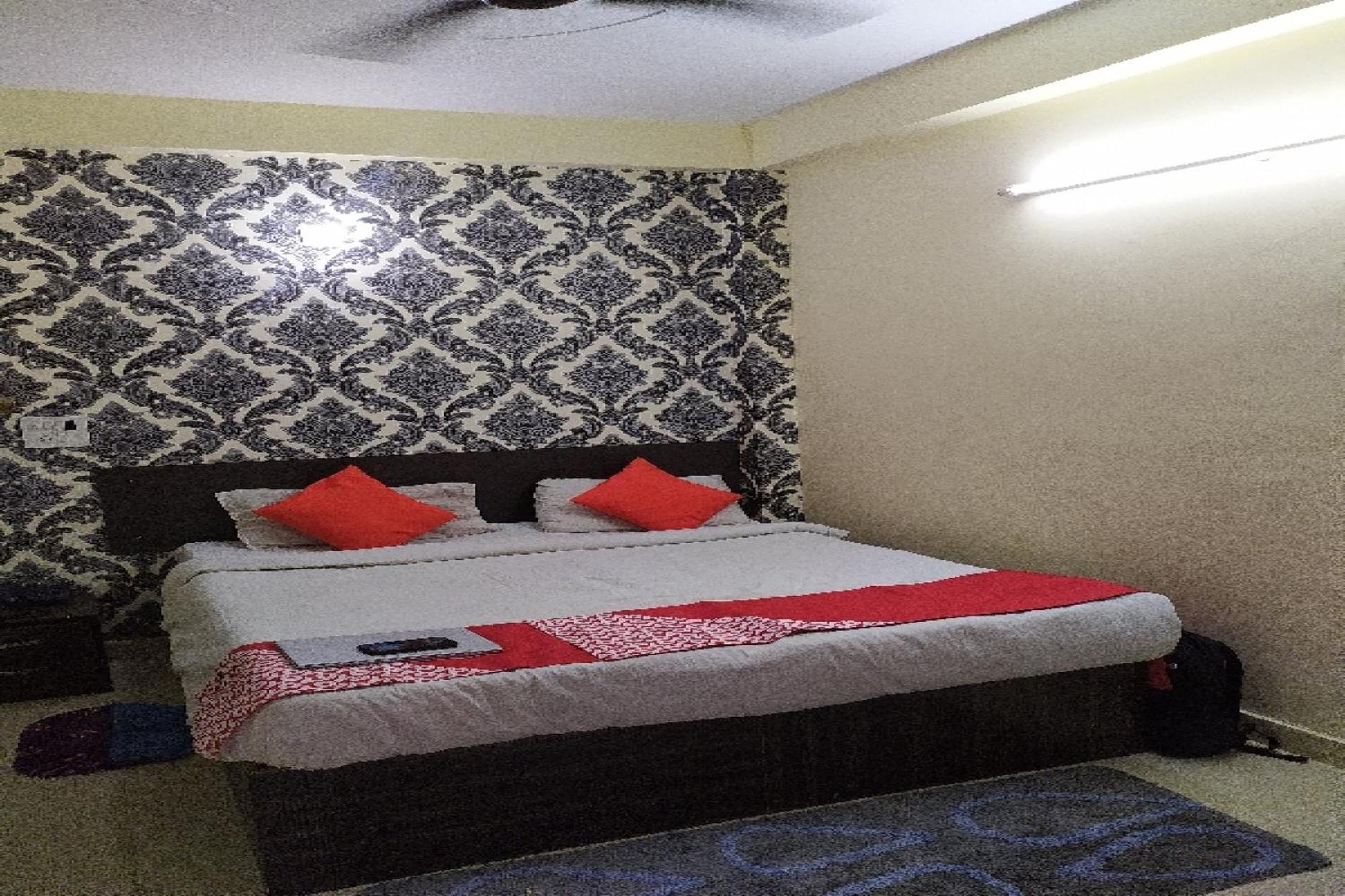 Hotel O The Star View New Delhi