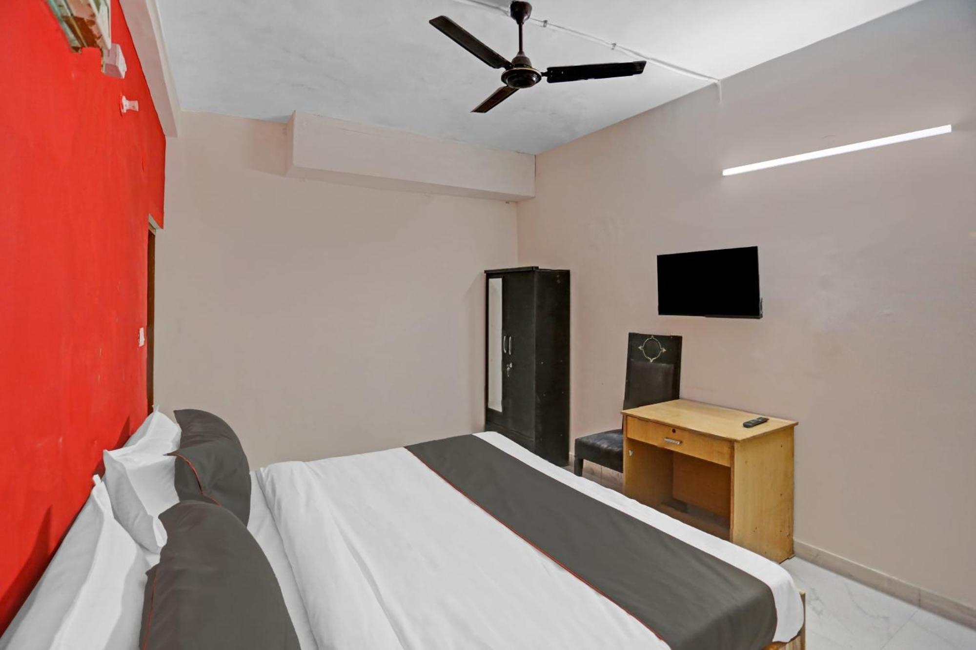 Capital O Diamond 18 Near Worlds Of Wonder Hotel 3*