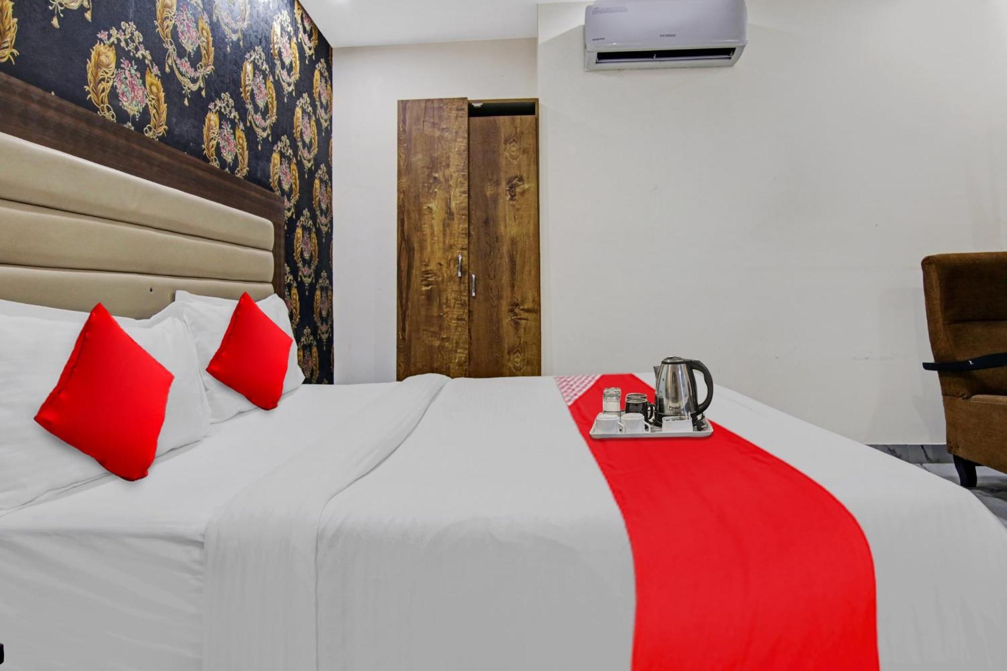 O Airport Gross Hotel New Delhi