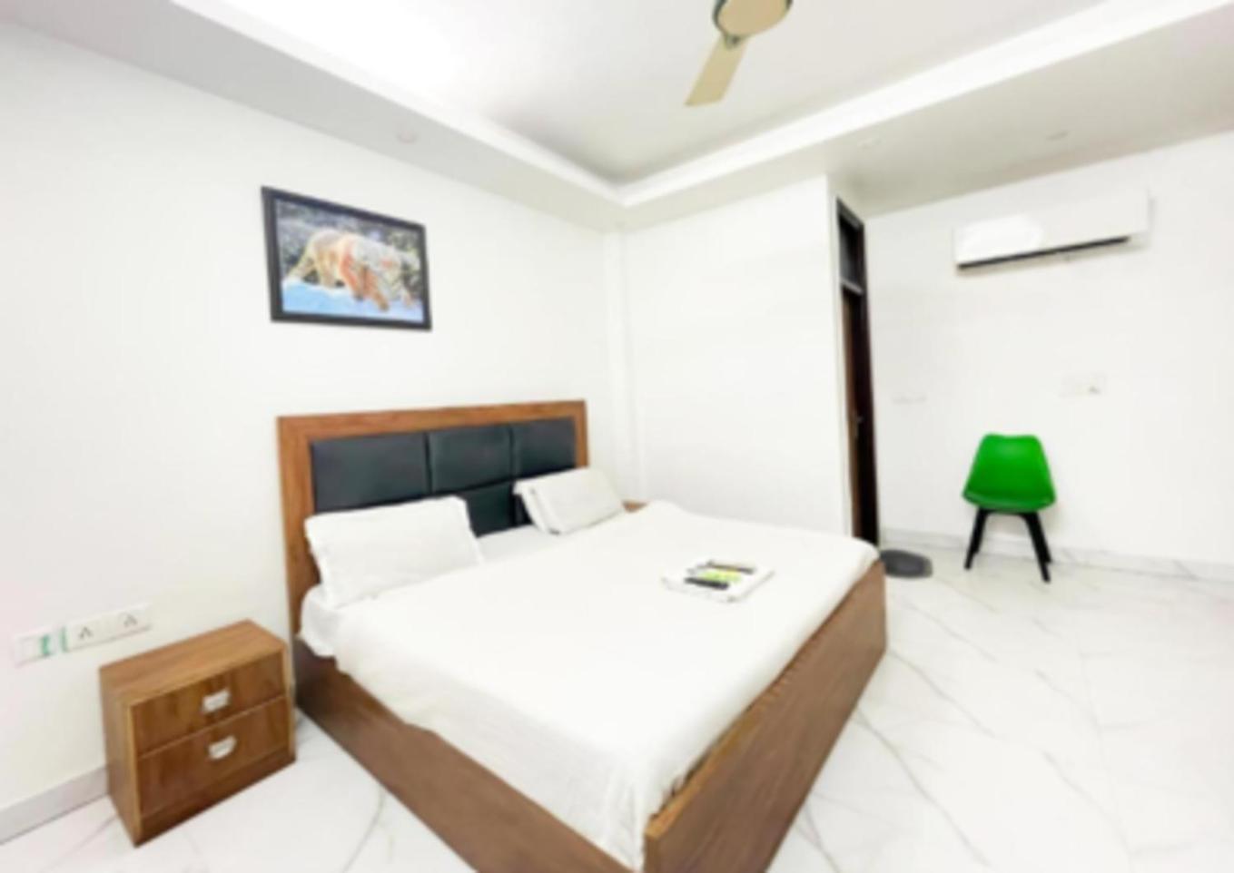 Hotel Kerala Home-5Mint From Hazrat Nizammudin Railway Station New Delhi