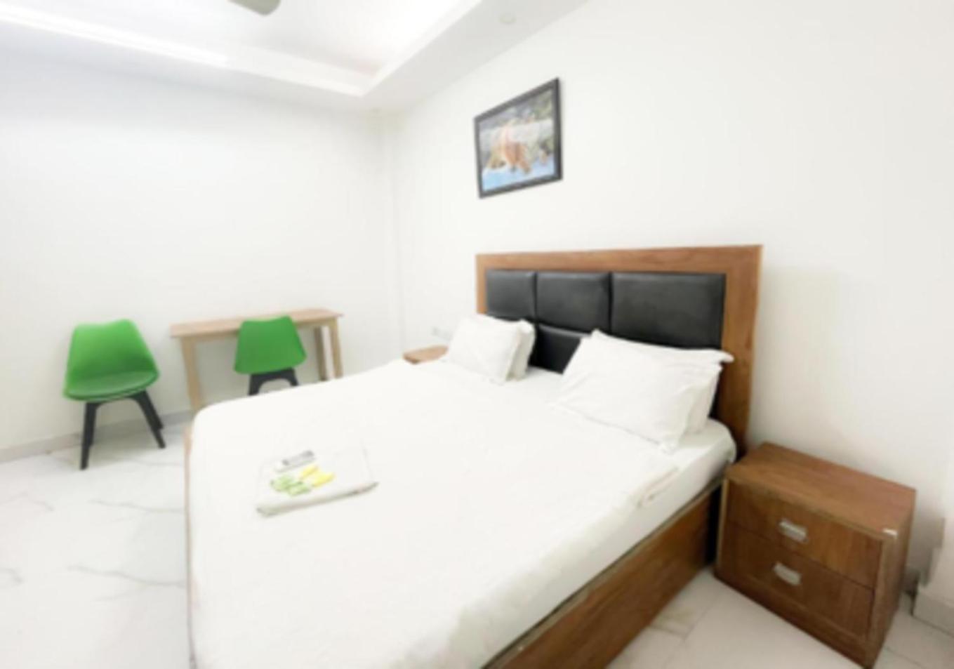 Kerala Home-5Mint From Hazrat Nizammudin Railway Station Hotel 2*