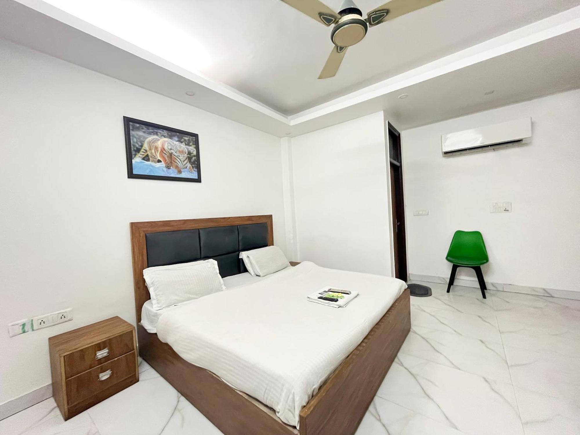 Kerala Home-5Mint From Hazrat Nizammudin Railway Station Hotel 2*