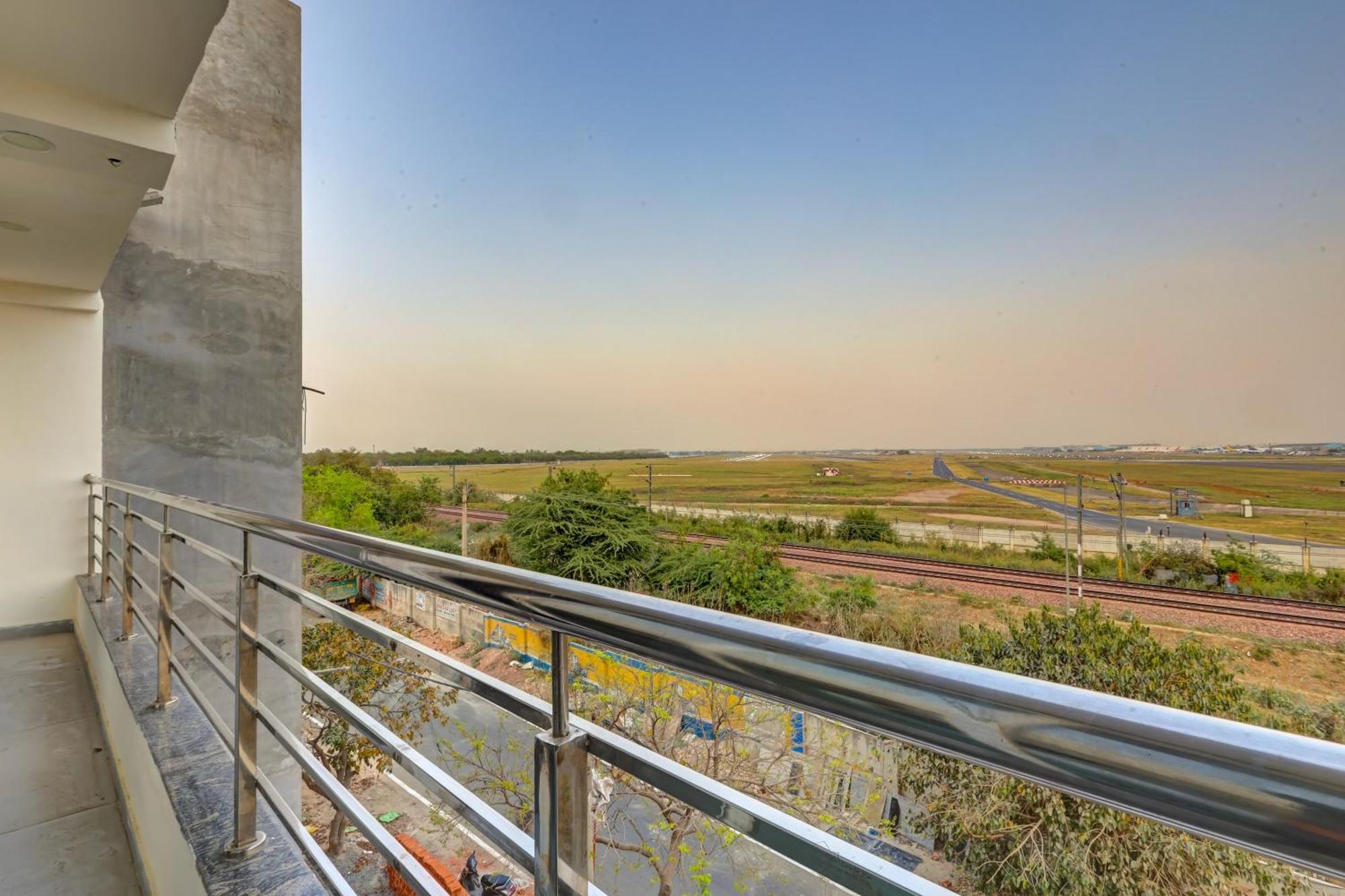 Airport Near Yashobhumi Hotel 3*