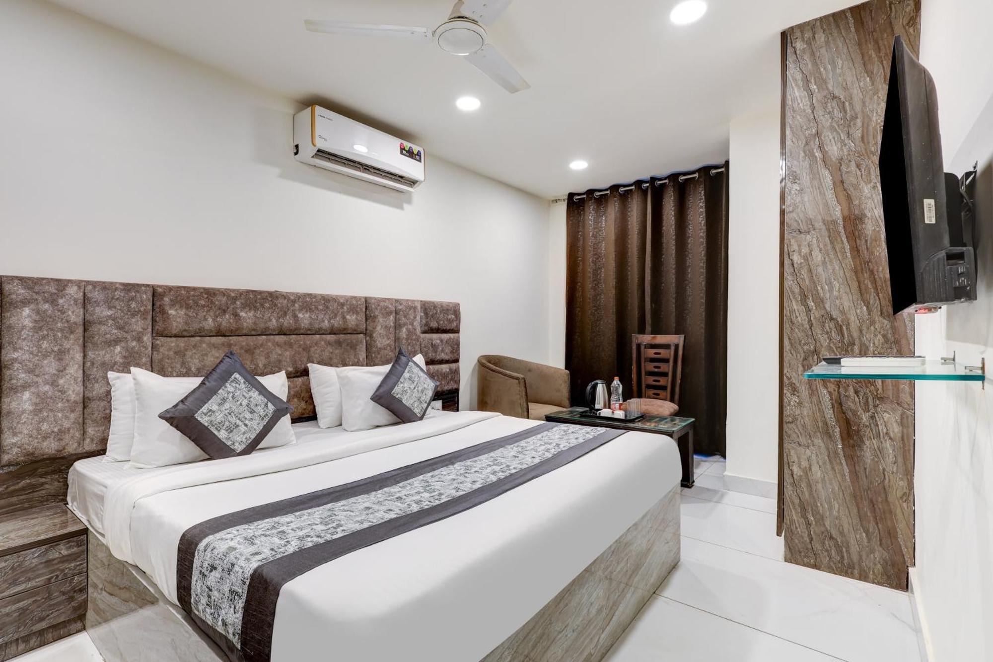 Hotel Airport Near Yashobhumi New Delhi
