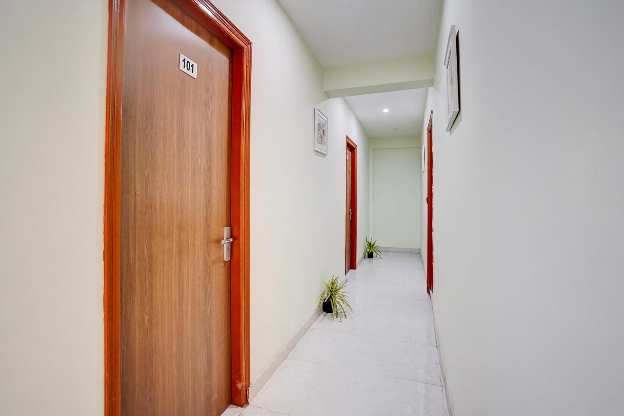 O Highway Residency Hotel