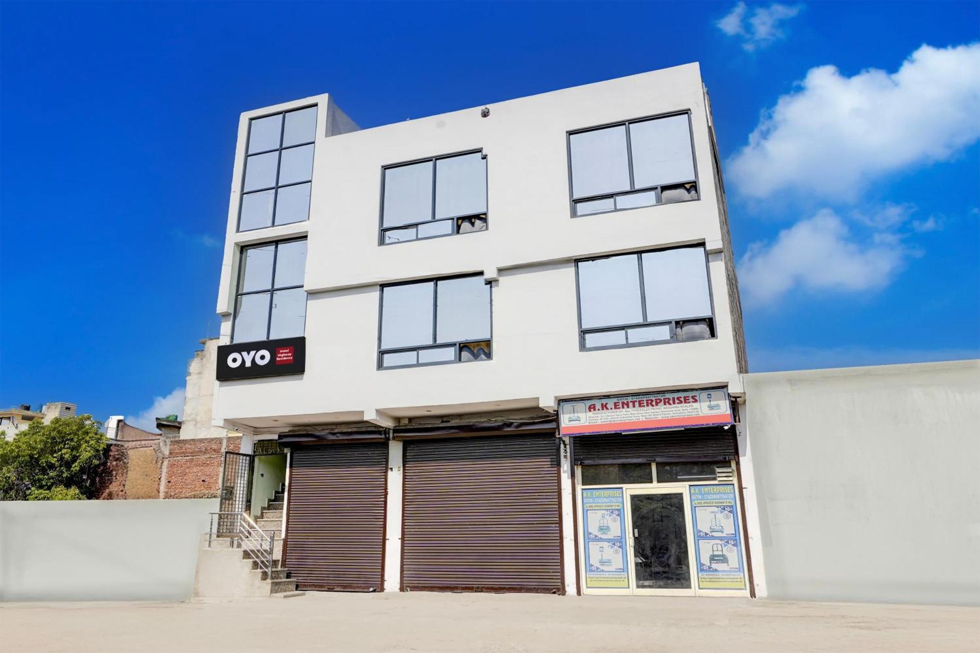O Highway Residency Hotel 3*