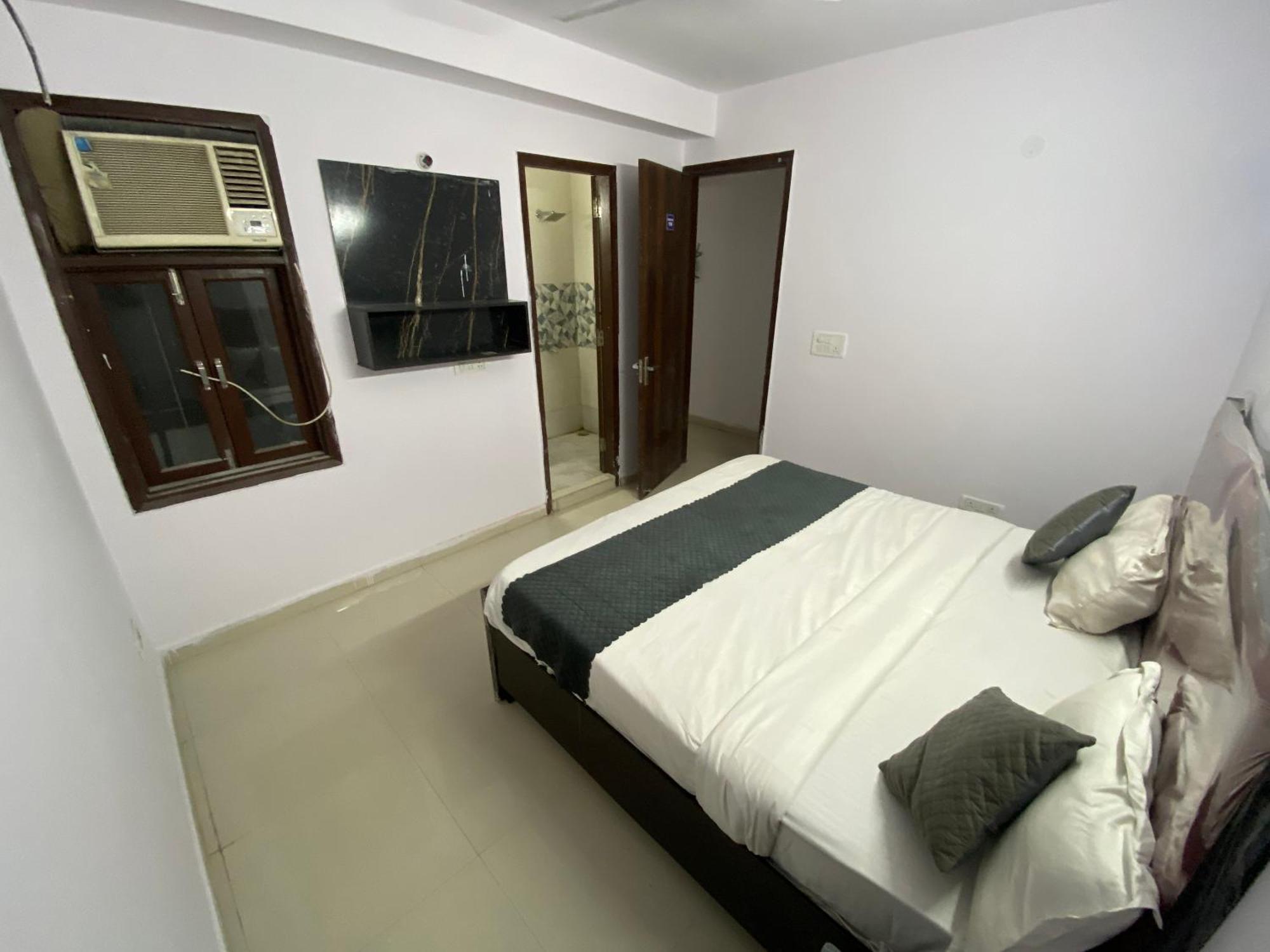 J In Karol Bagh Bed & Breakfast *