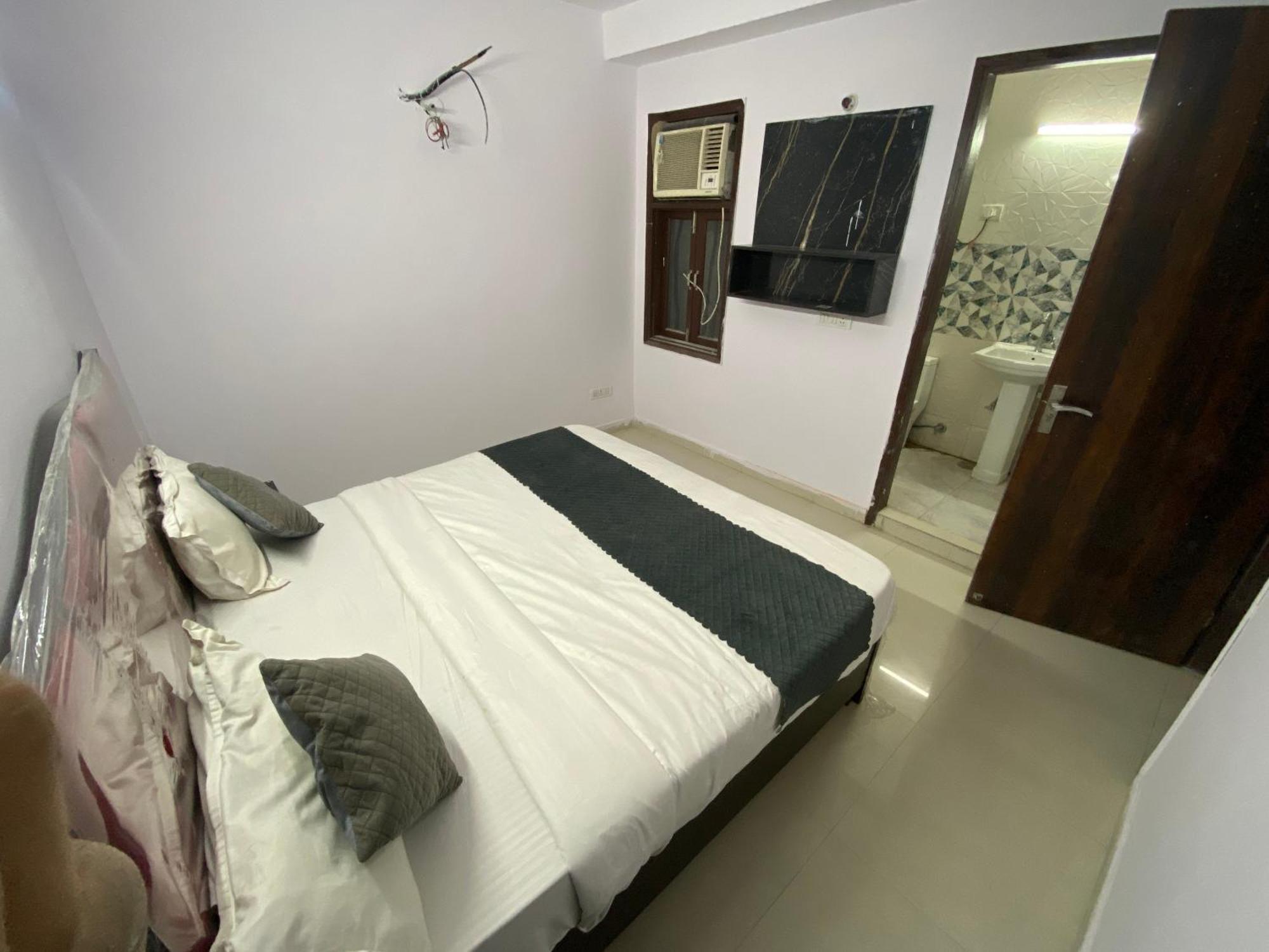 Bed & Breakfast J In Karol Bagh New Delhi