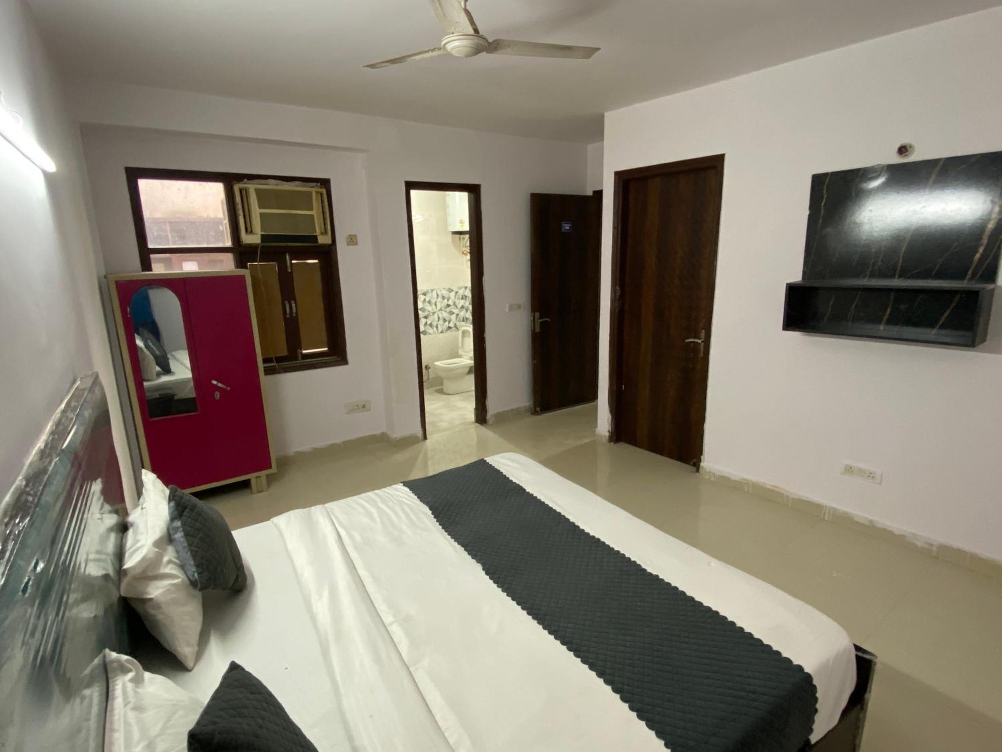 J In Karol Bagh Bed & Breakfast New Delhi
