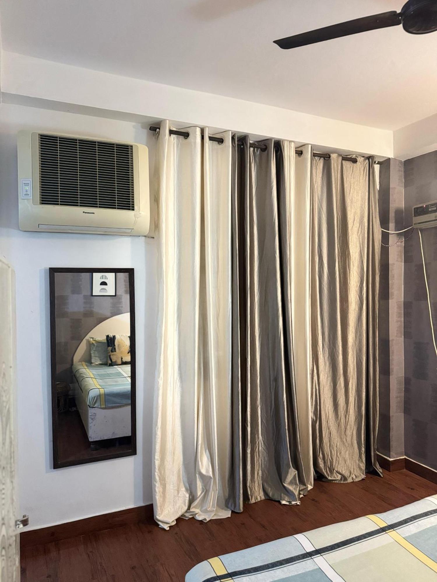 The Budget Room- With Washroom & Kitchenette * New Delhi