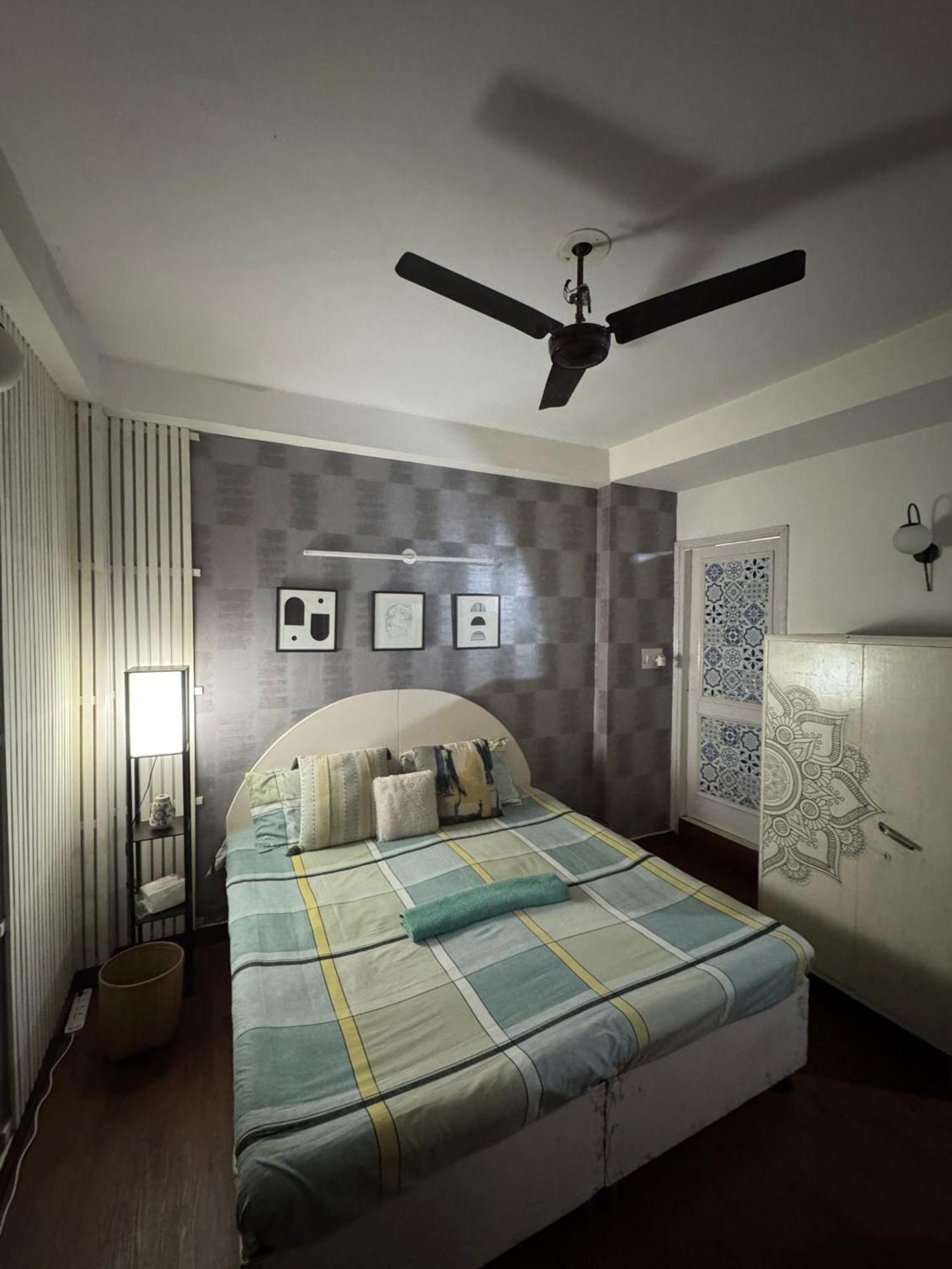 The Budget Room- With Washroom & Kitchenette Guest house *