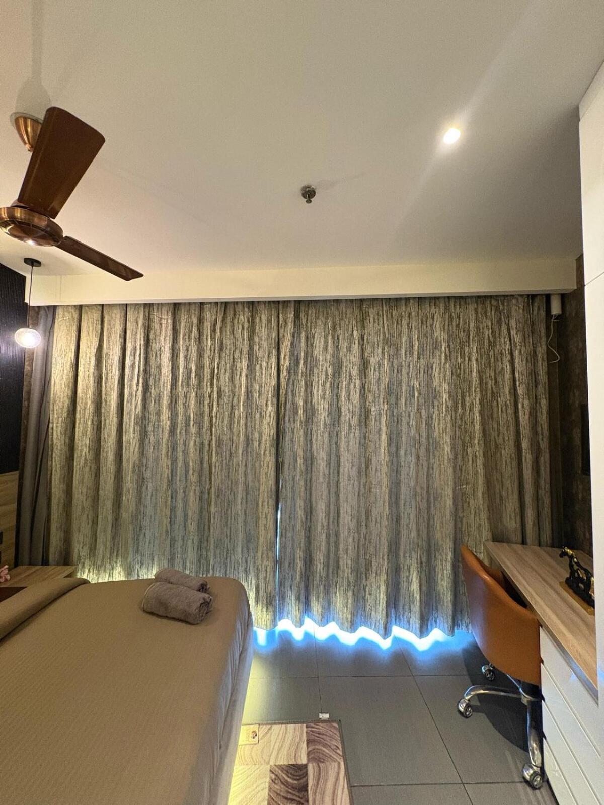 Luxe Lagoon By La Fausto Luxuria Apartment New Delhi