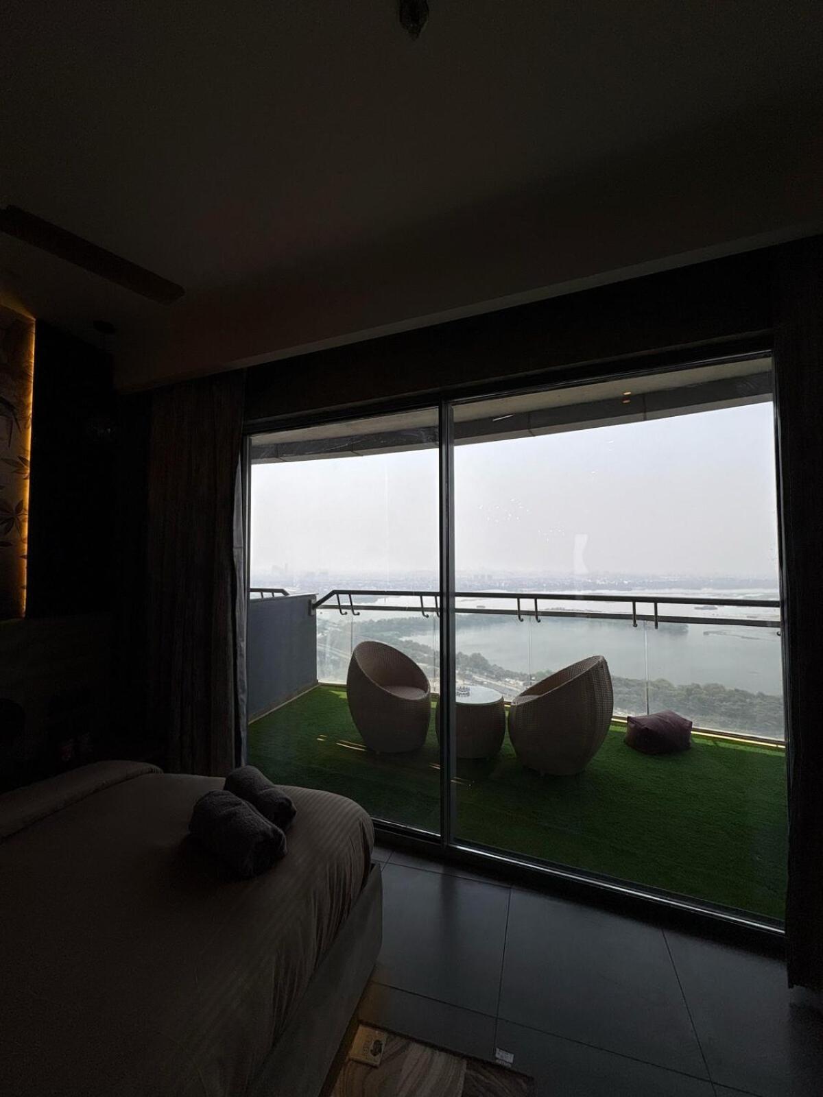 Luxe Lagoon By La Fausto Luxuria Apartment *