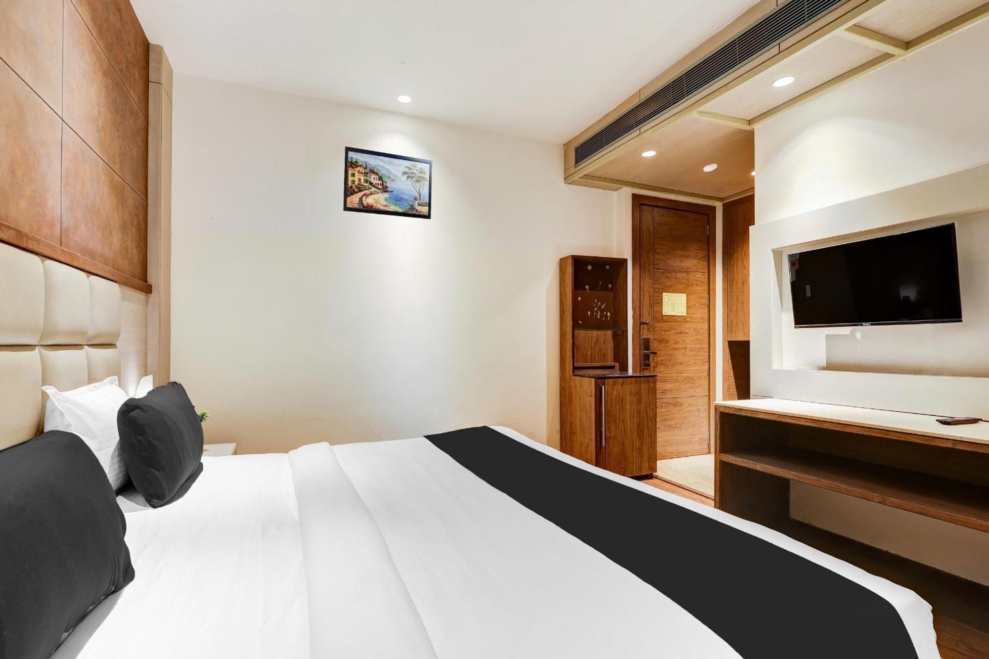 Grand Asian Plaza Hotel New Delhi