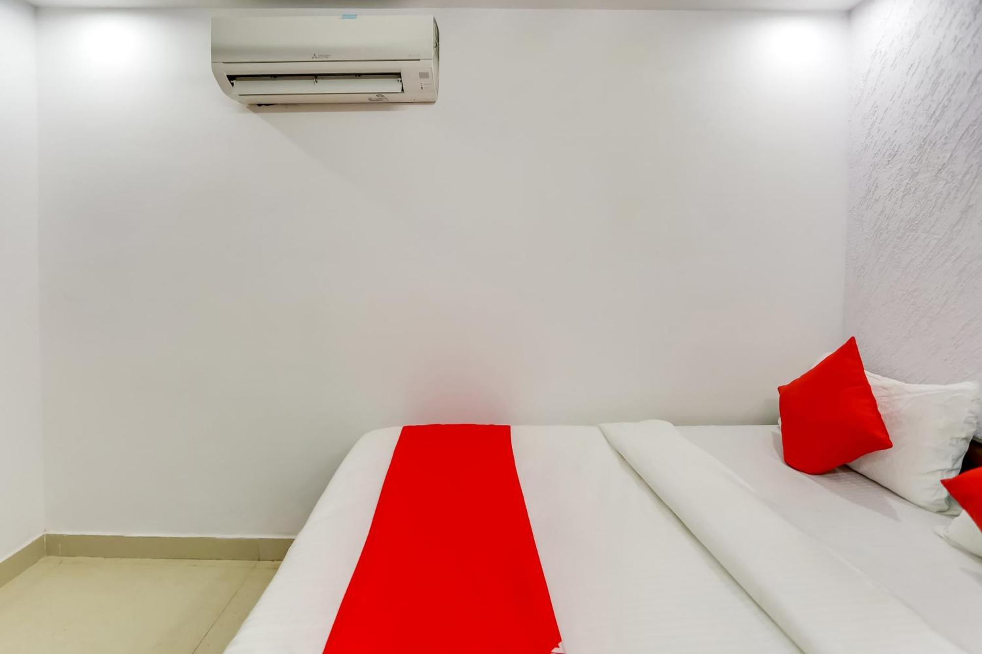 O Cozy Cave Hotel 3*