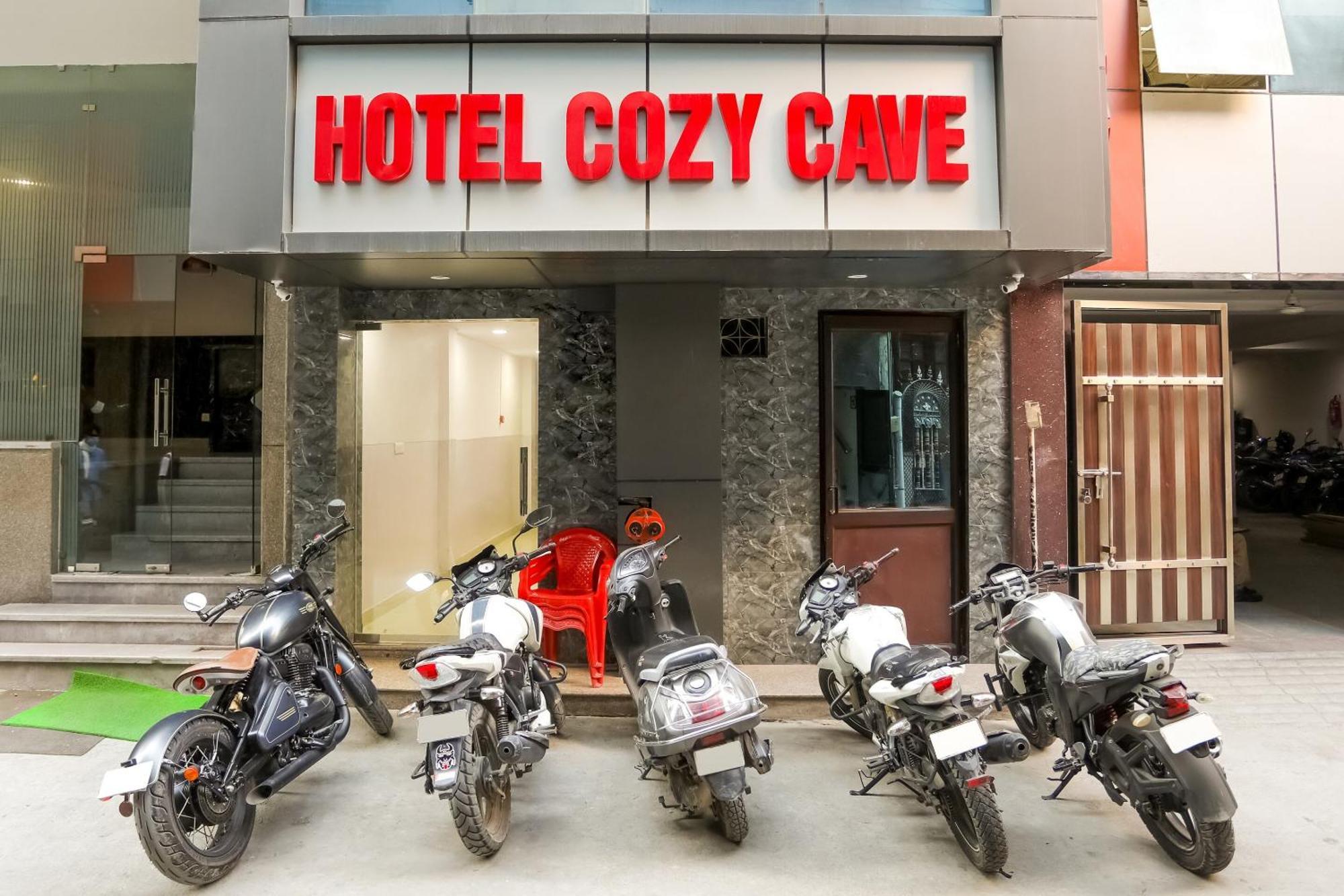 O Cozy Cave 3* Nova Deli