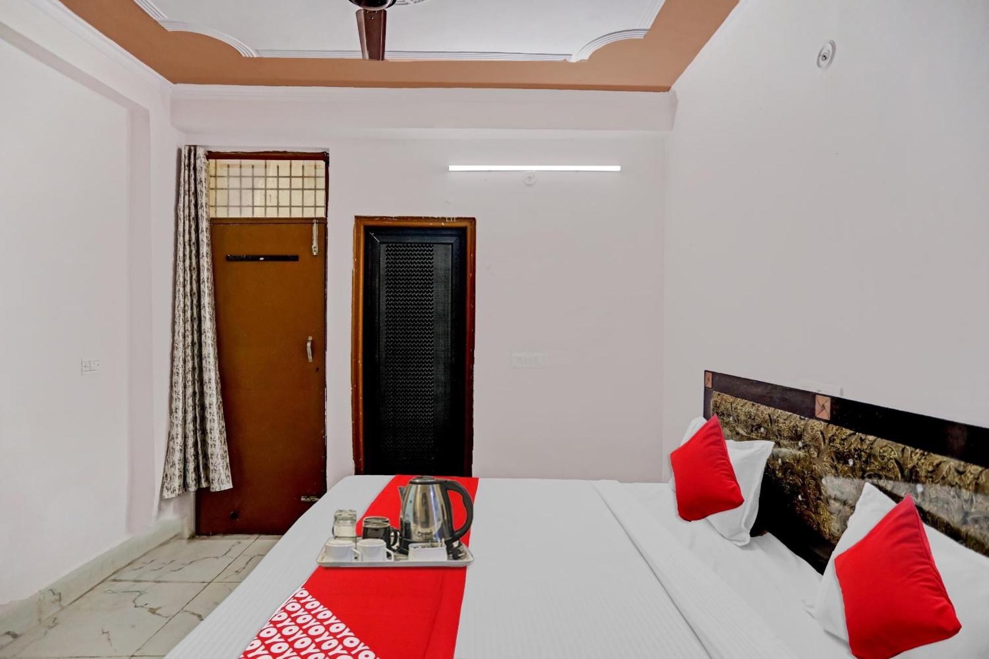 Hotel O Royal