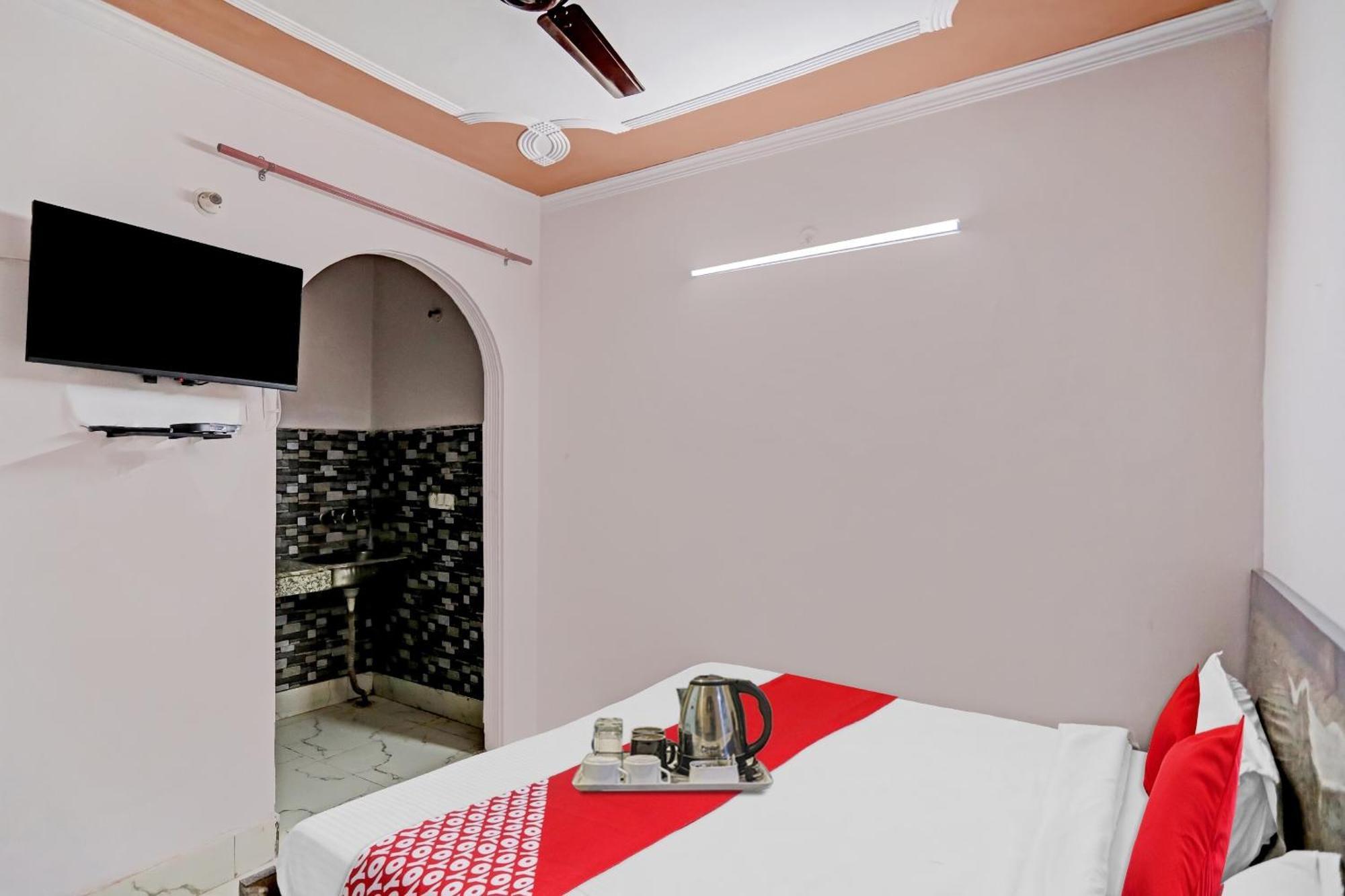 Hotel O Royal