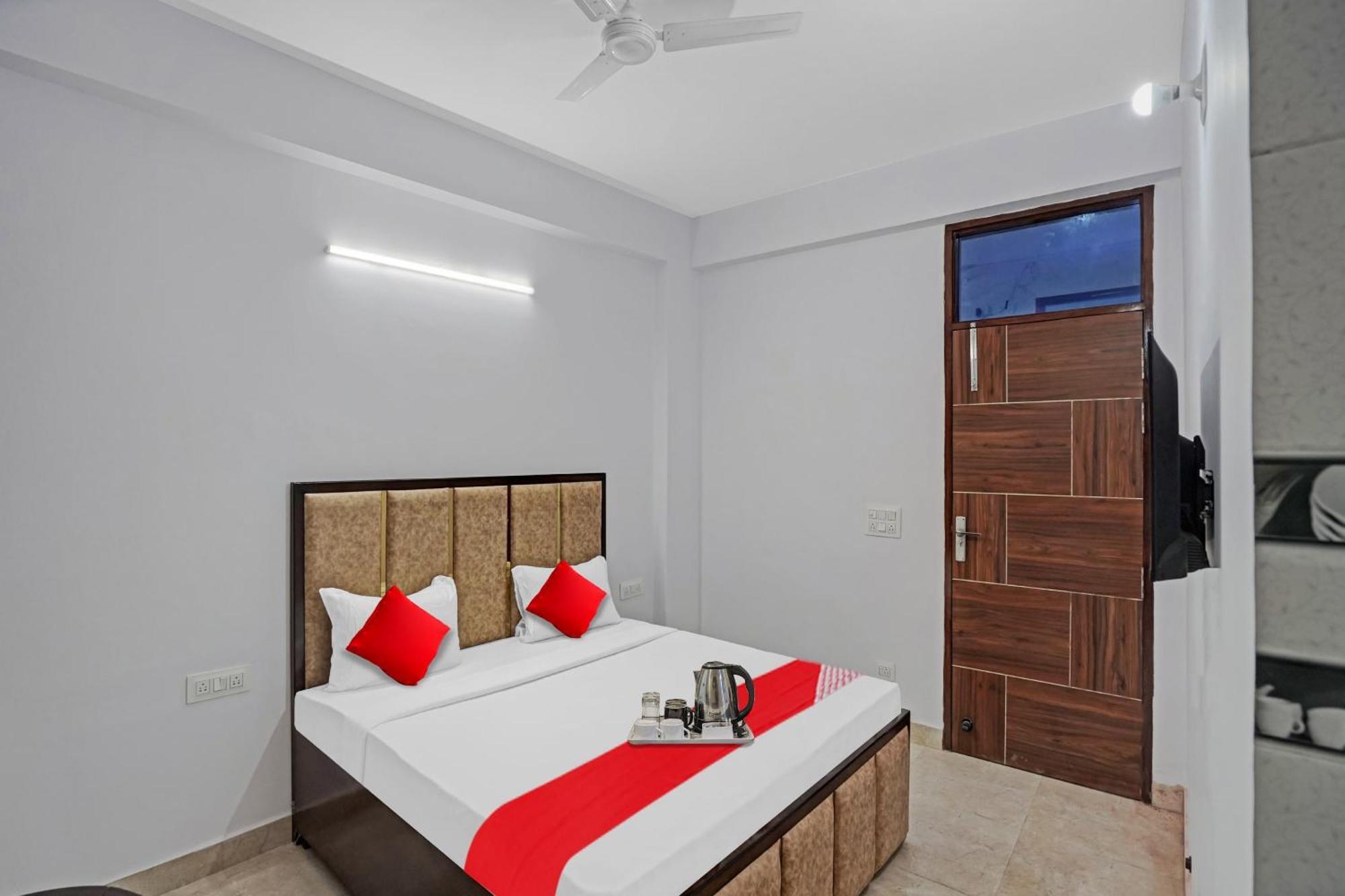 Hotel O Raj Residency 3*