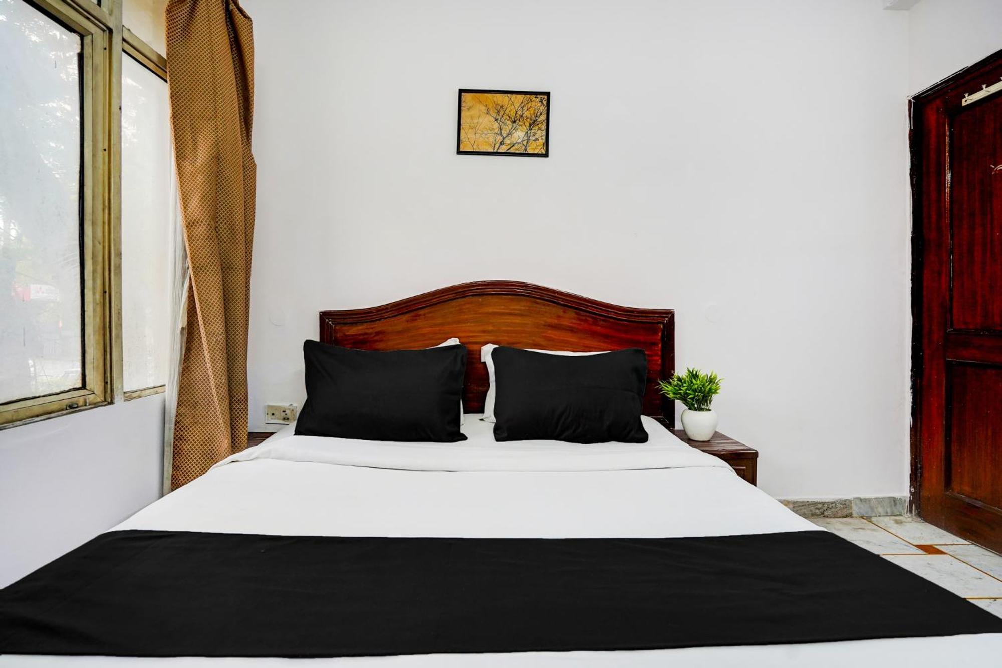Hotel O Iconic Residency Nova Deli