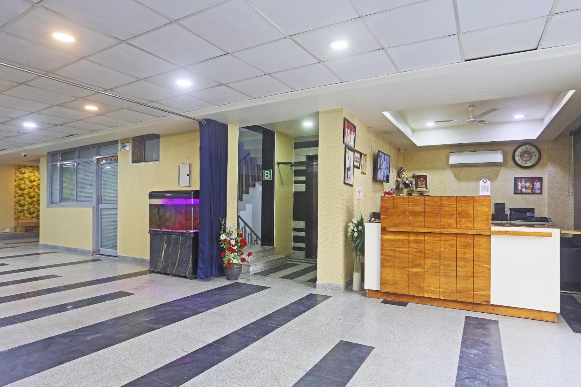 Hotel Aerostar Gold - Opposite Max Healthcare Delhi (National Capital Territory of India)