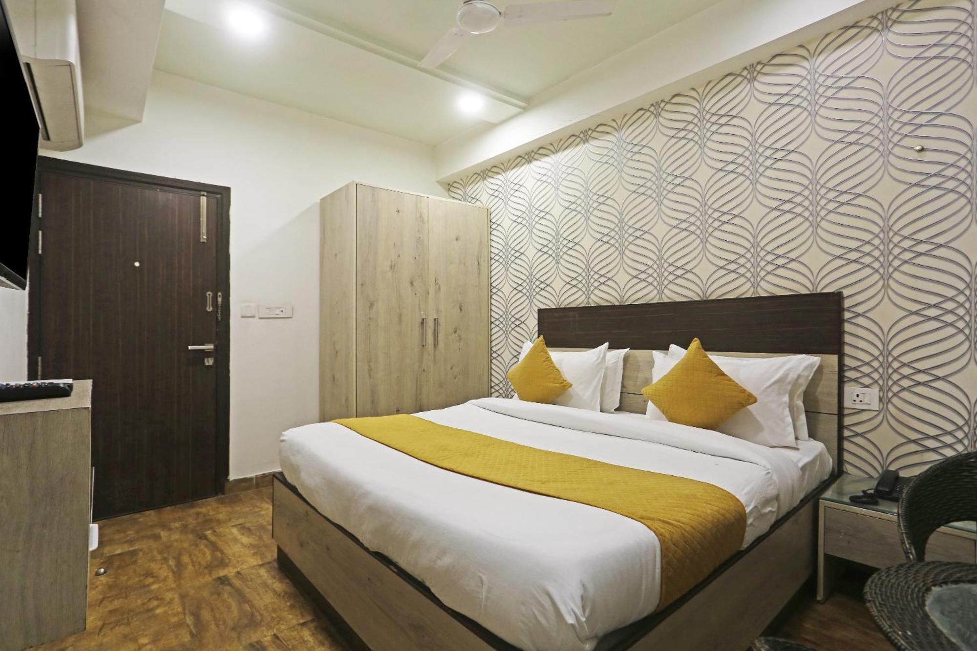 Aerostar Gold - Opposite Max Healthcare Delhi (National Capital Territory of India)