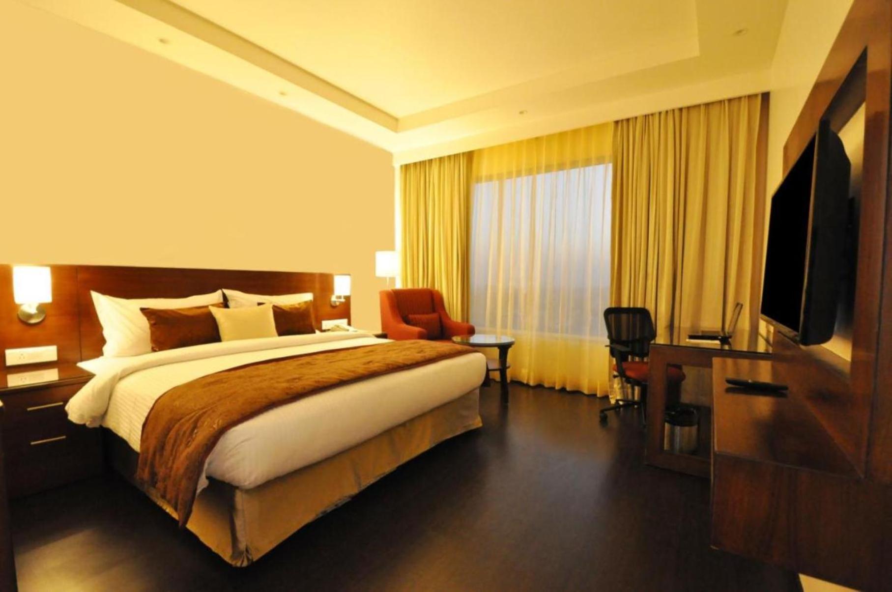 Hotel The Caves Plaza Near Igi Airport Delhi 4*