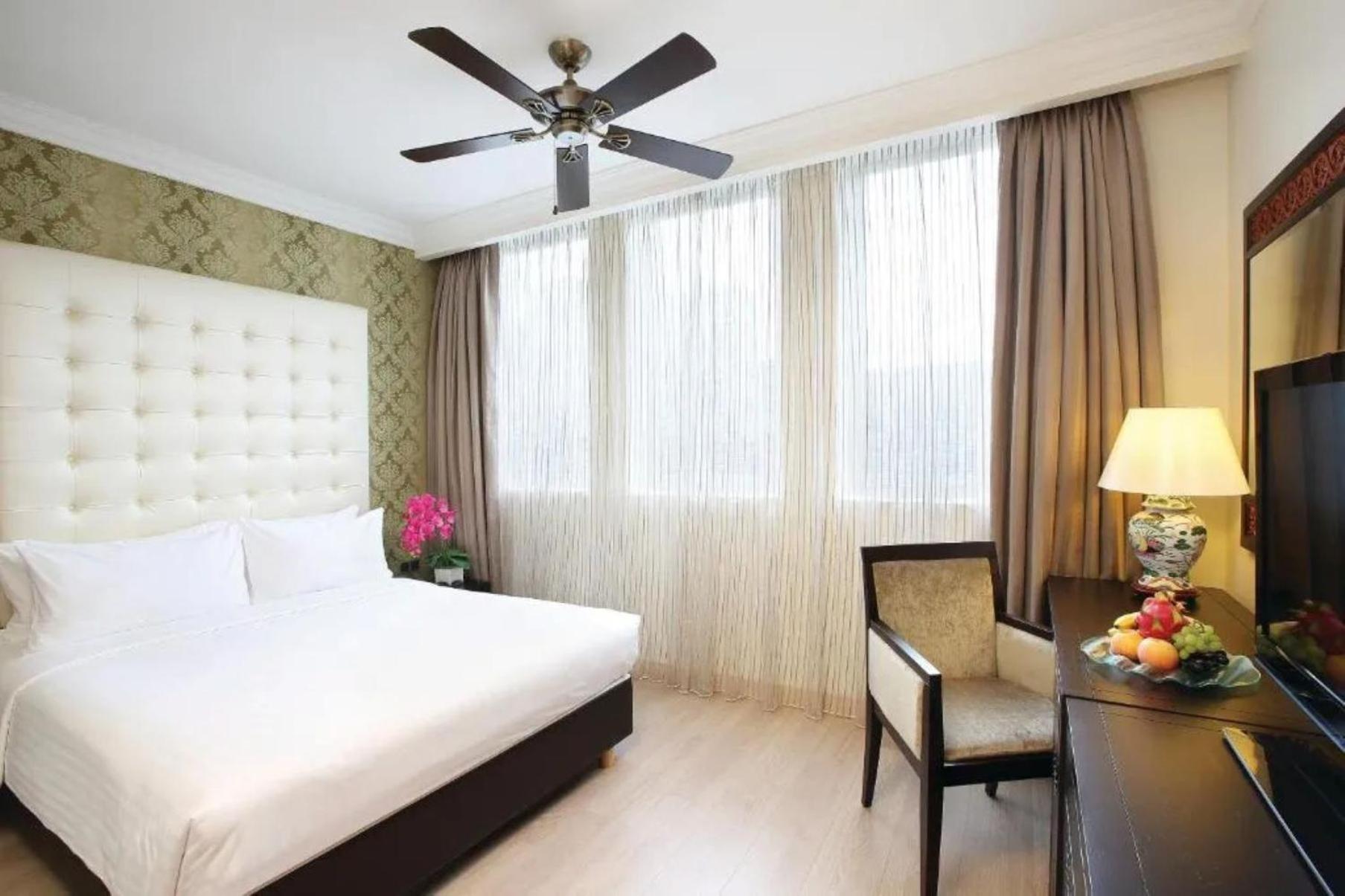 The Caves Plaza Near Igi Airport Delhi New Delhi