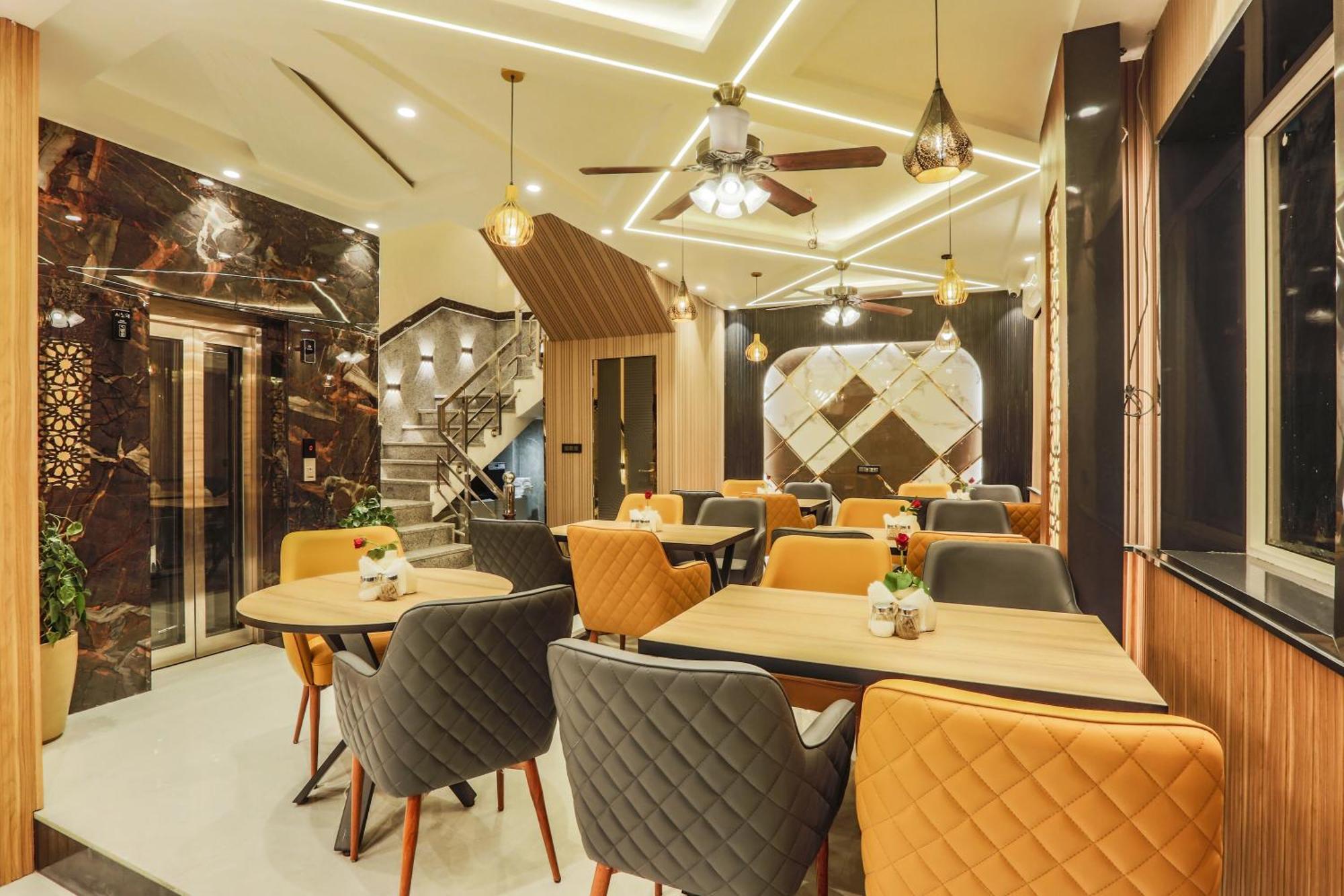 Hotel Aroma Plaza Delhi Airport Nova Deli