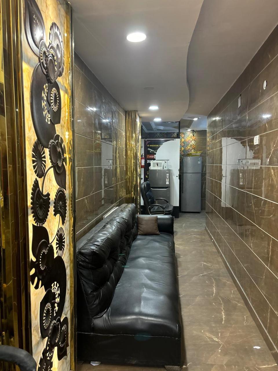 Hotel Akaash Cont I Hari Nagar I I Local Id I Couple Friendly New Delhi
