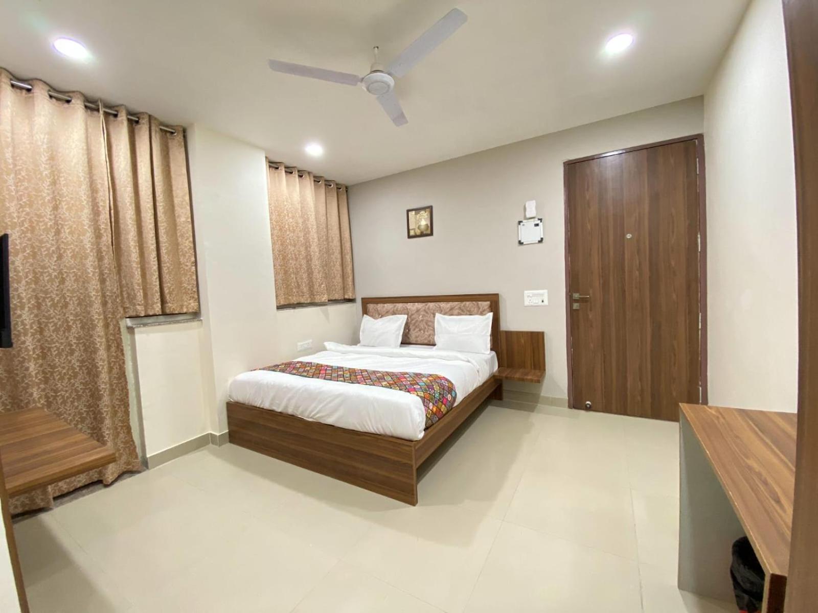 Apartment Red Rose New Delhi