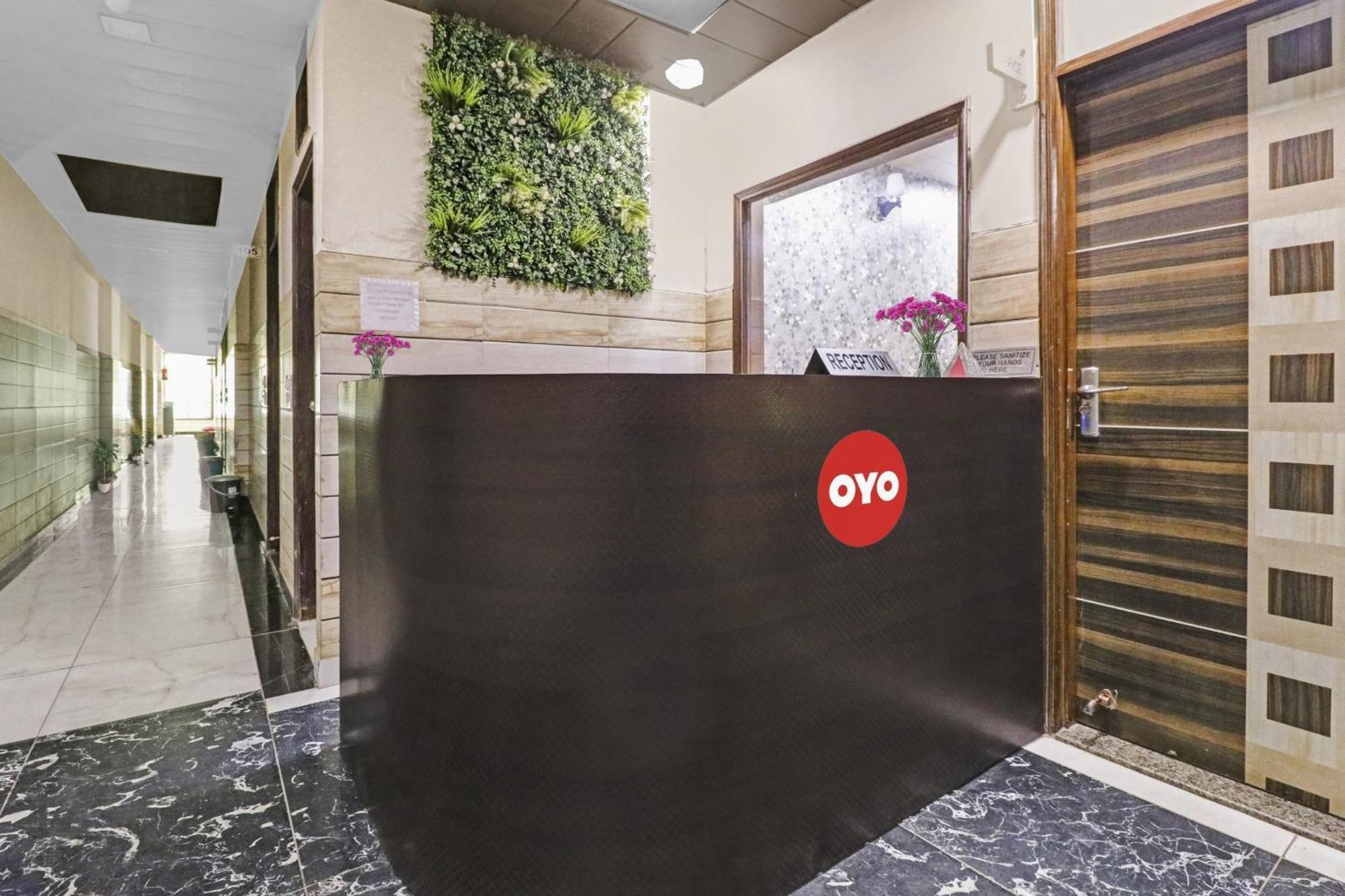 Oyo 90274 Hotel Knight Inn 3* New Delhi