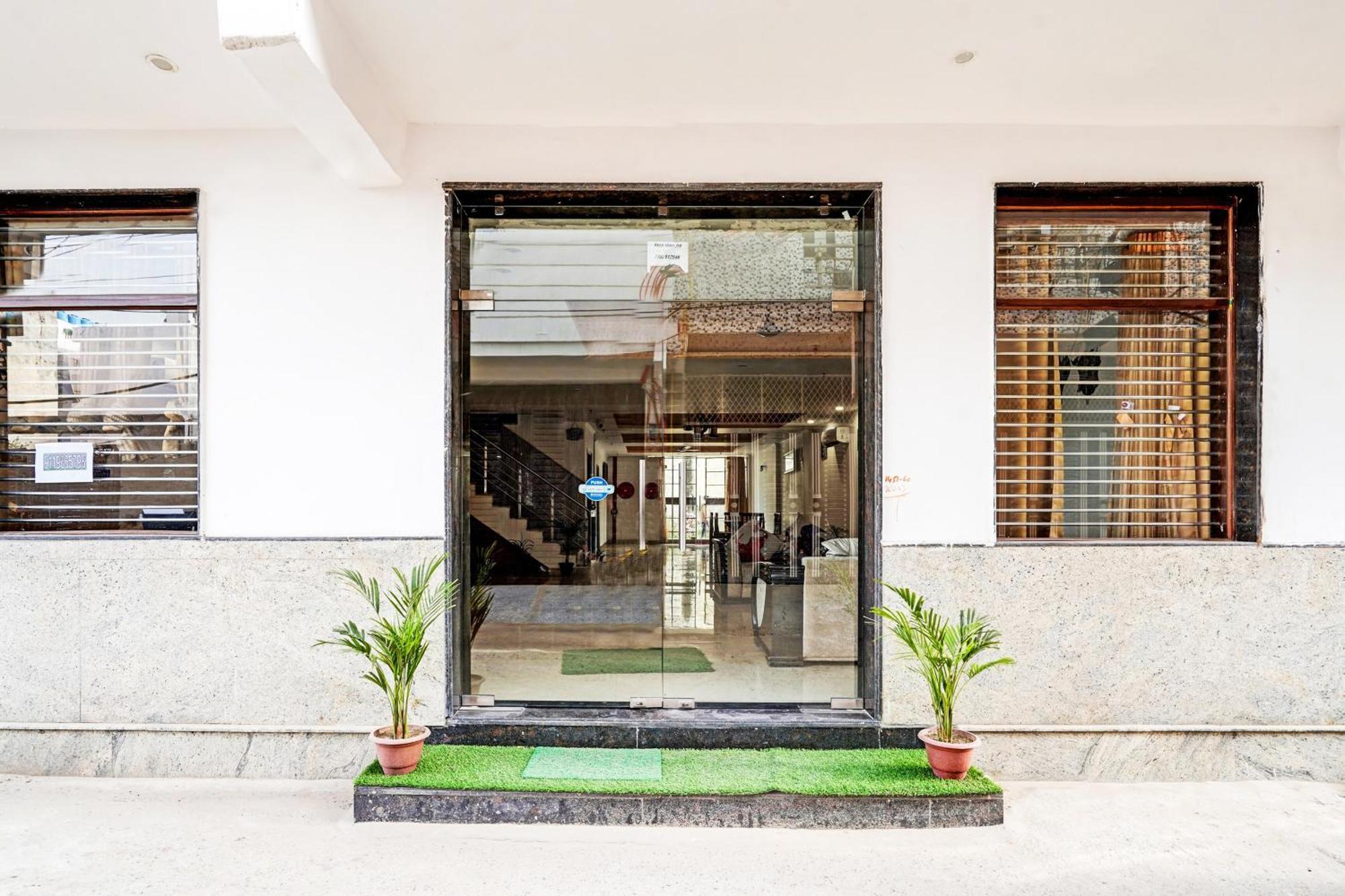 Collection O Residency Near Dwarka Sector 21 Metro Station