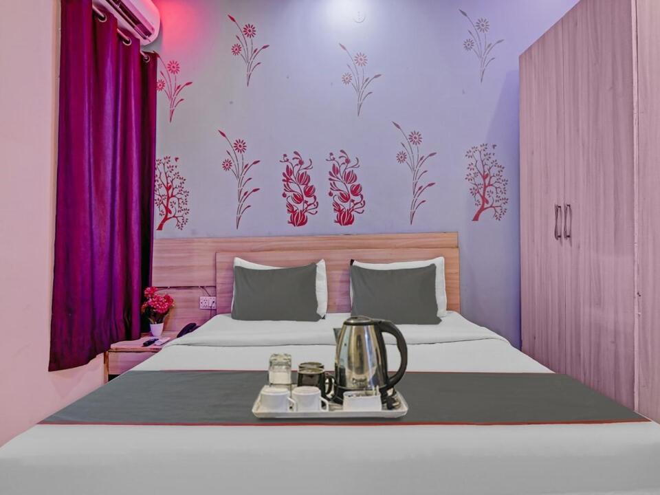 Bharat Vandana Hotel 3*