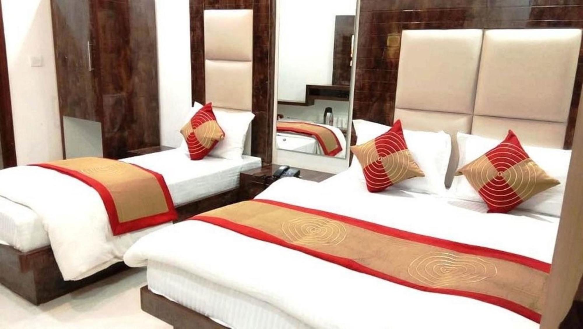 Hotel Shree Guru At New Delhi Railway Station New Delhi