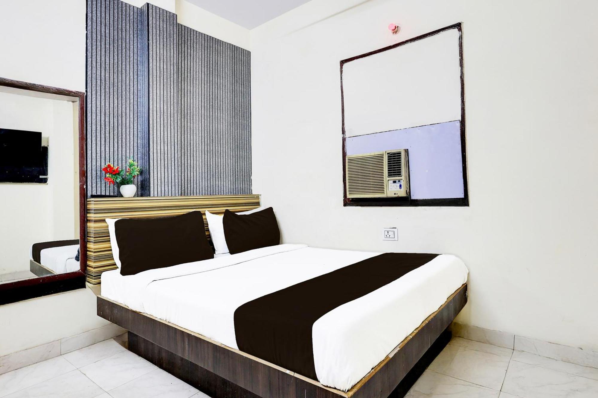 Super O Paharganj Chuna Mandi Near Railway Station New Delhi