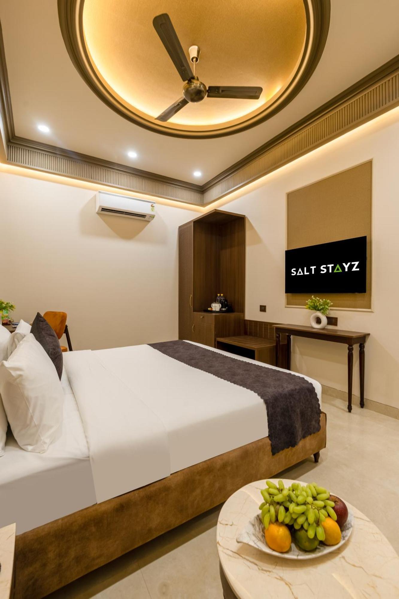 Saltstayz Autograph - Connaught Place New Delhi