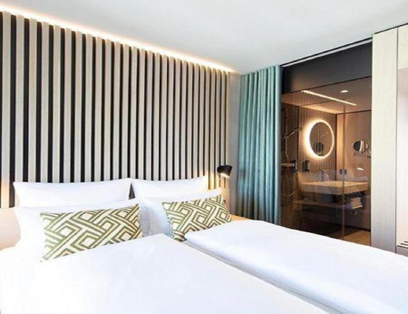 Infinity Grand Near Delhi Airport Hotel 4*