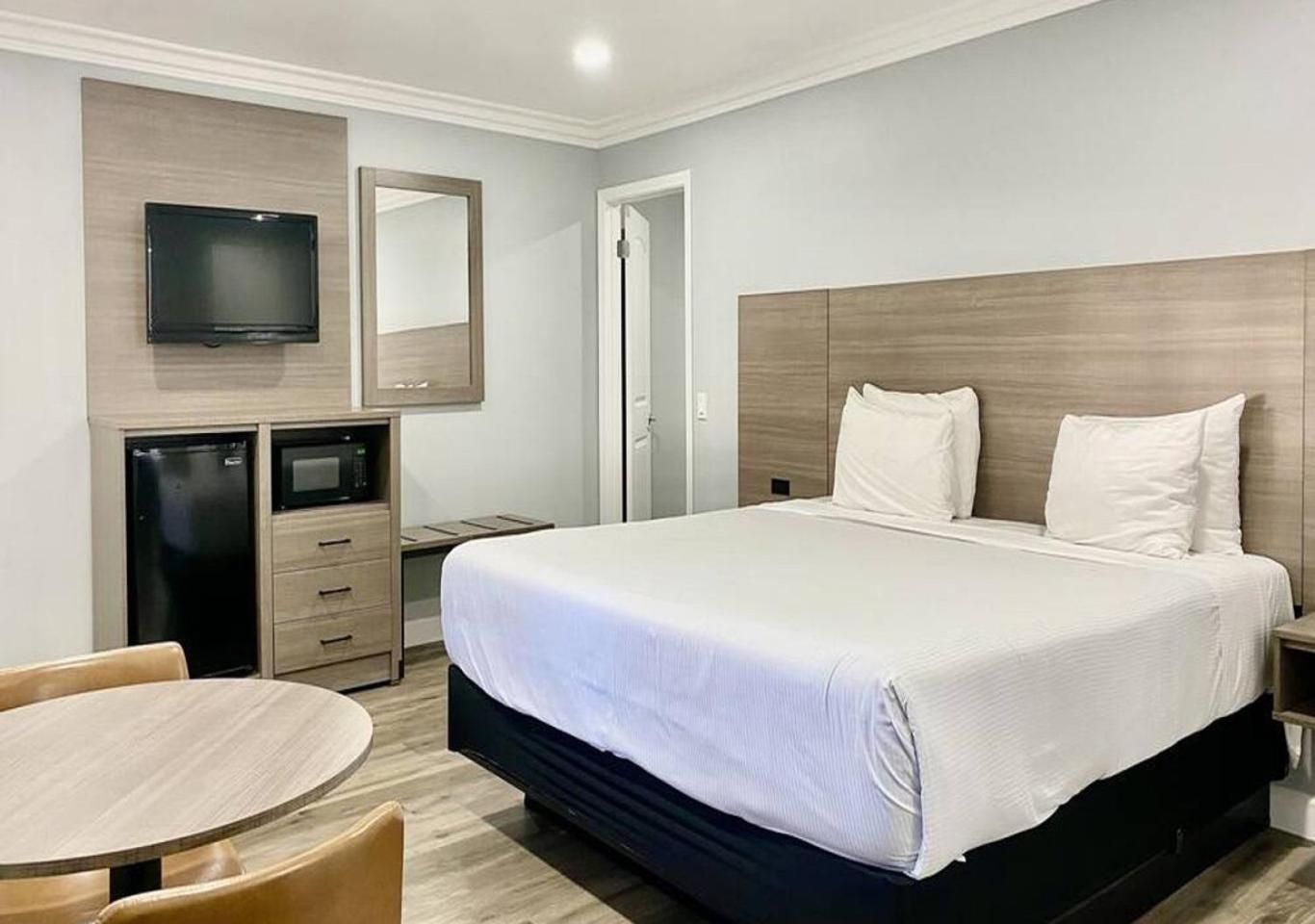 Infinity Grand Near Delhi Airport