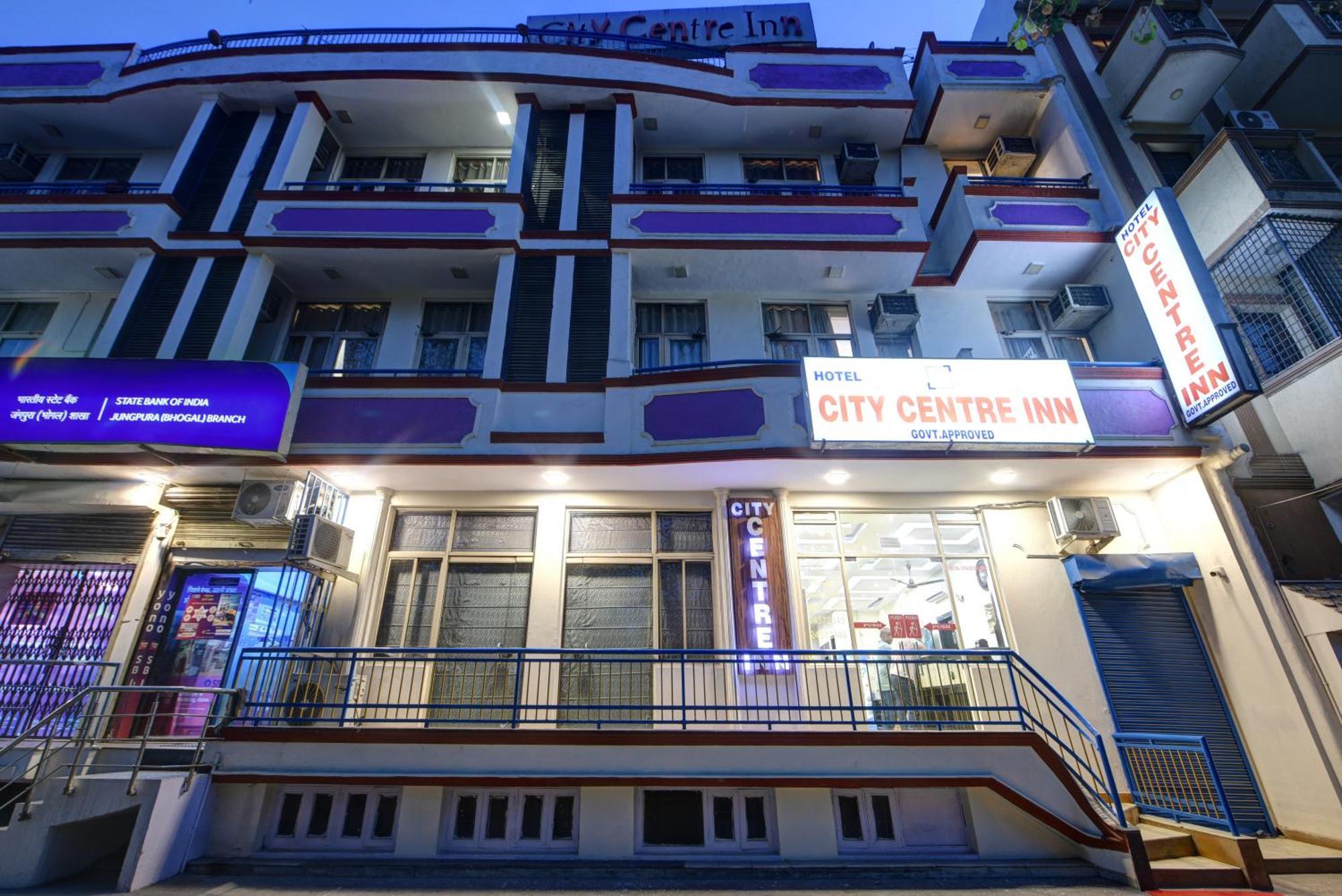 Centre Near Nizamuddin Railway Station