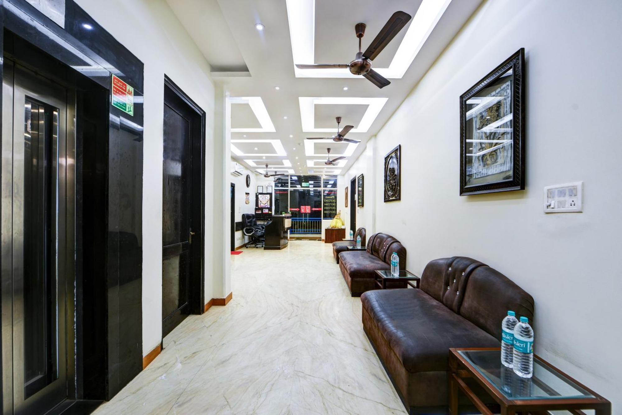 Hotel Centre Near Nizamuddin Railway Station New Delhi