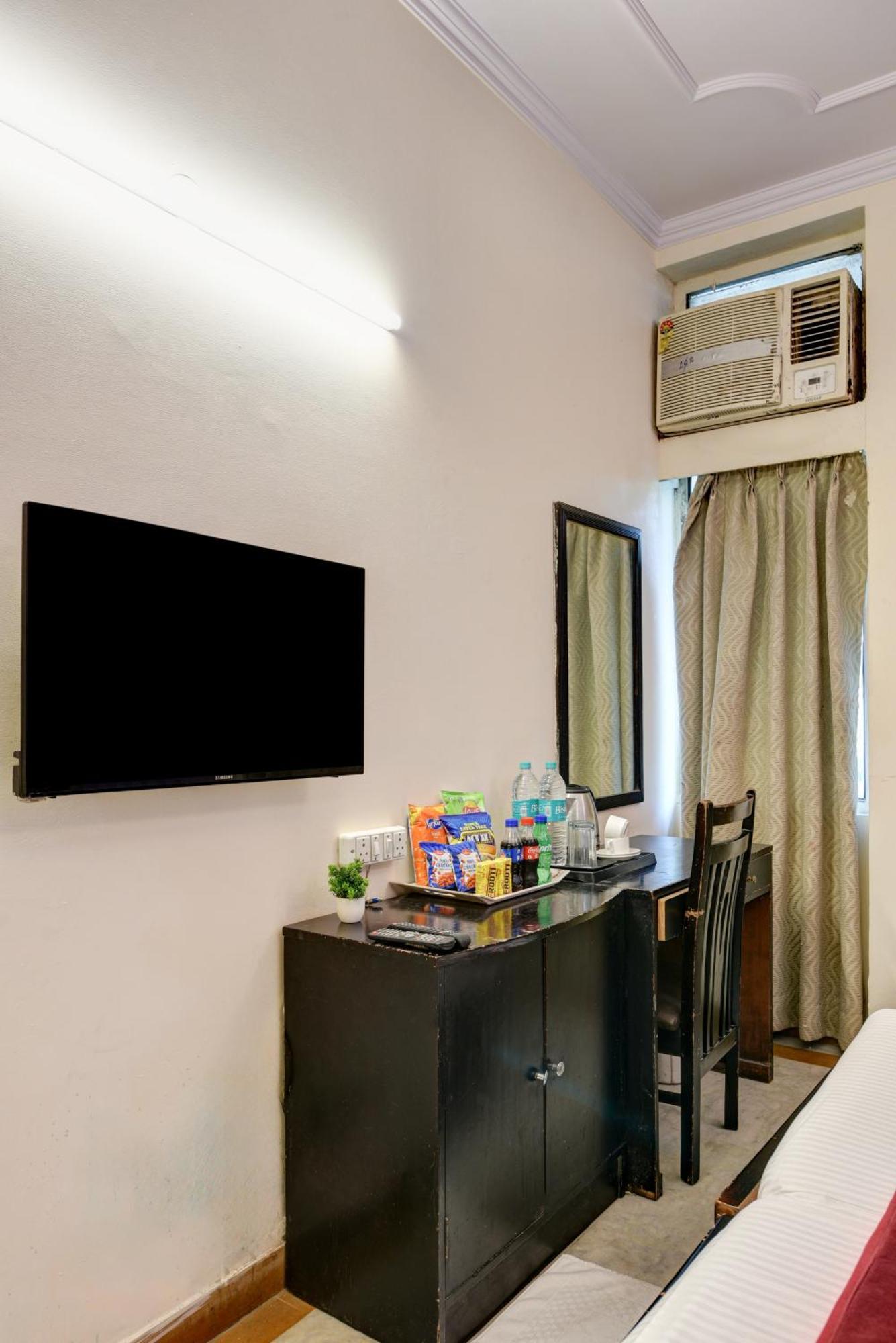 Centre Near Nizamuddin Railway Station Hotel New Delhi