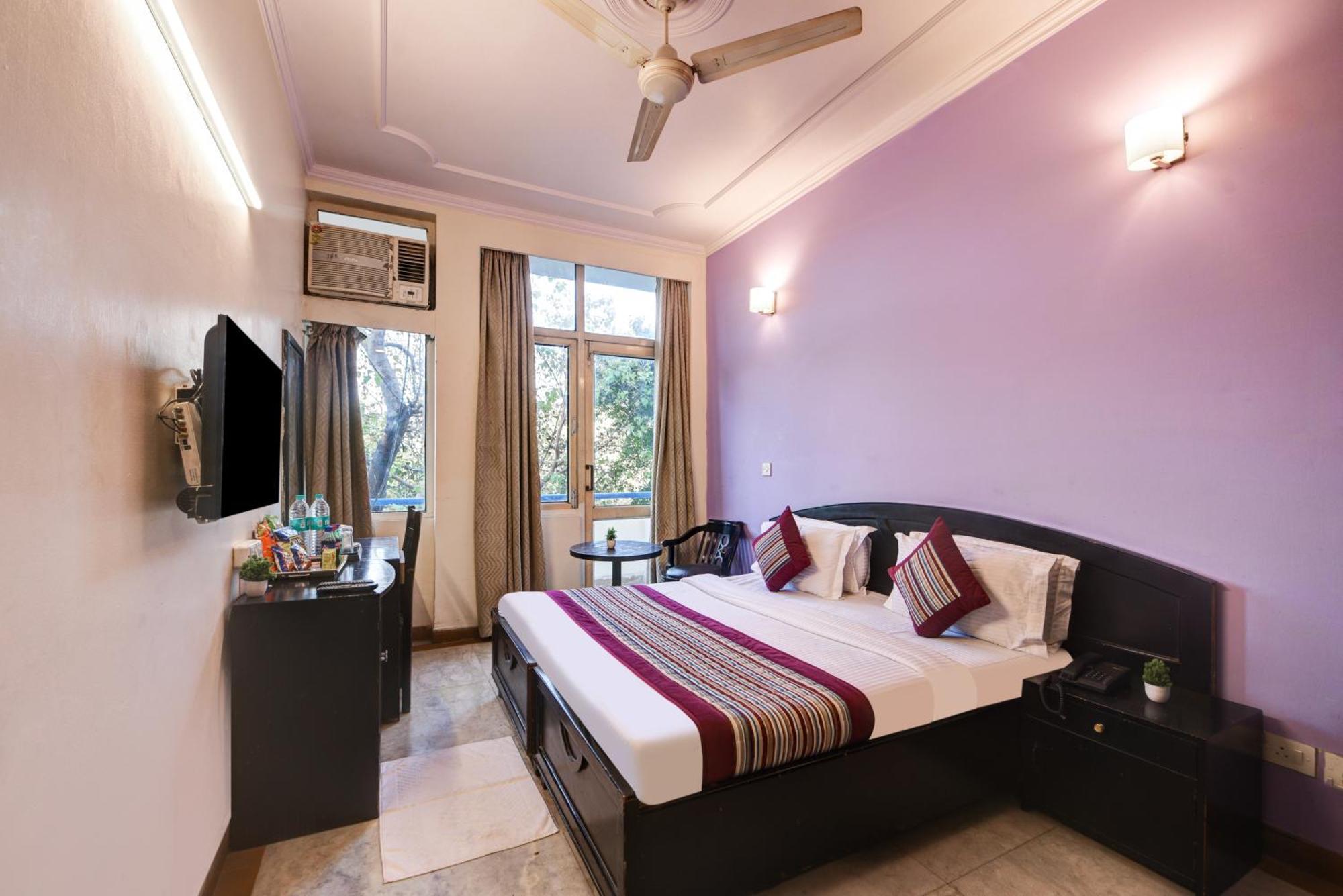 Centre Near Nizamuddin Railway Station New Delhi